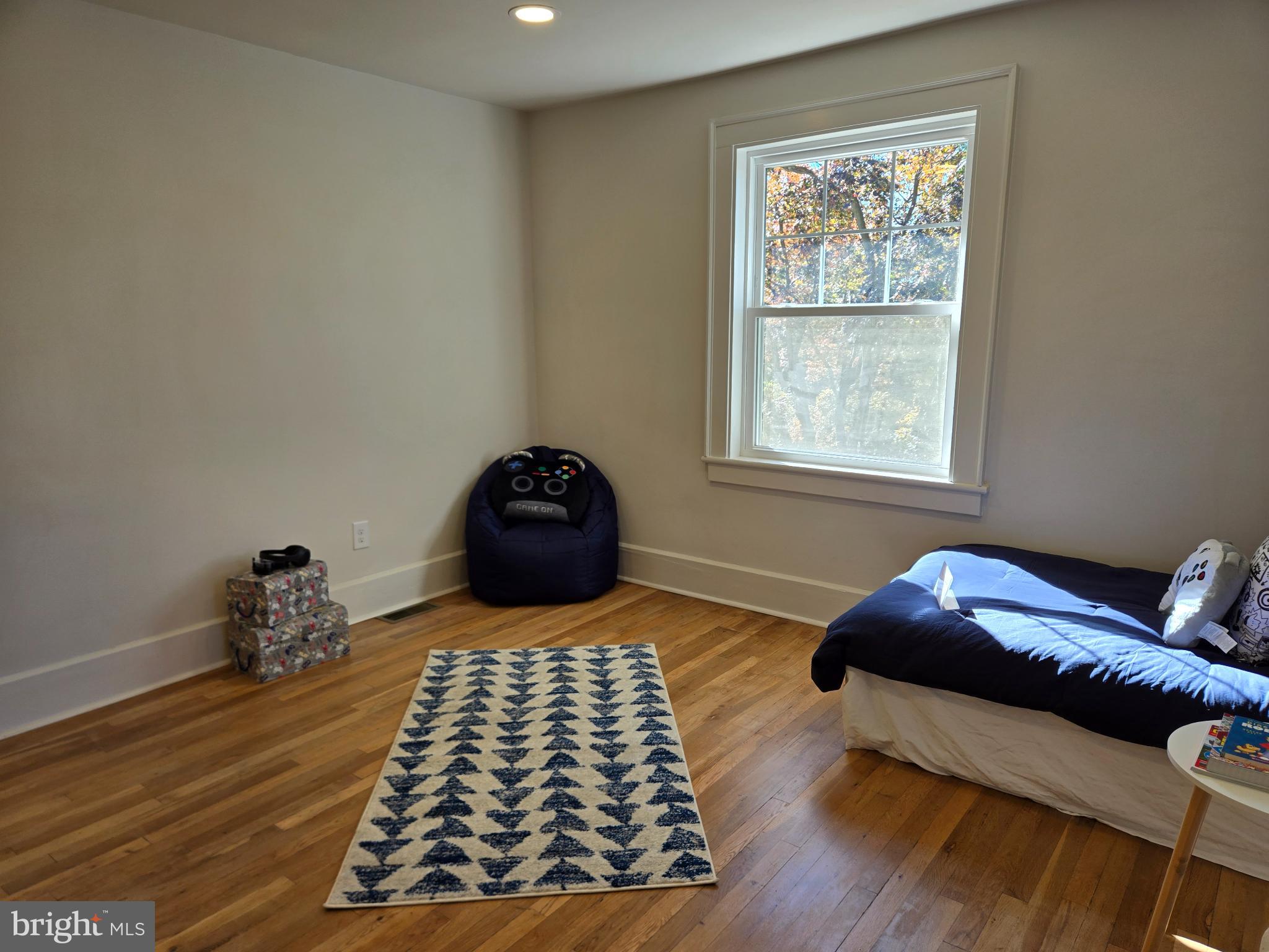 GLENSIDE - Residential