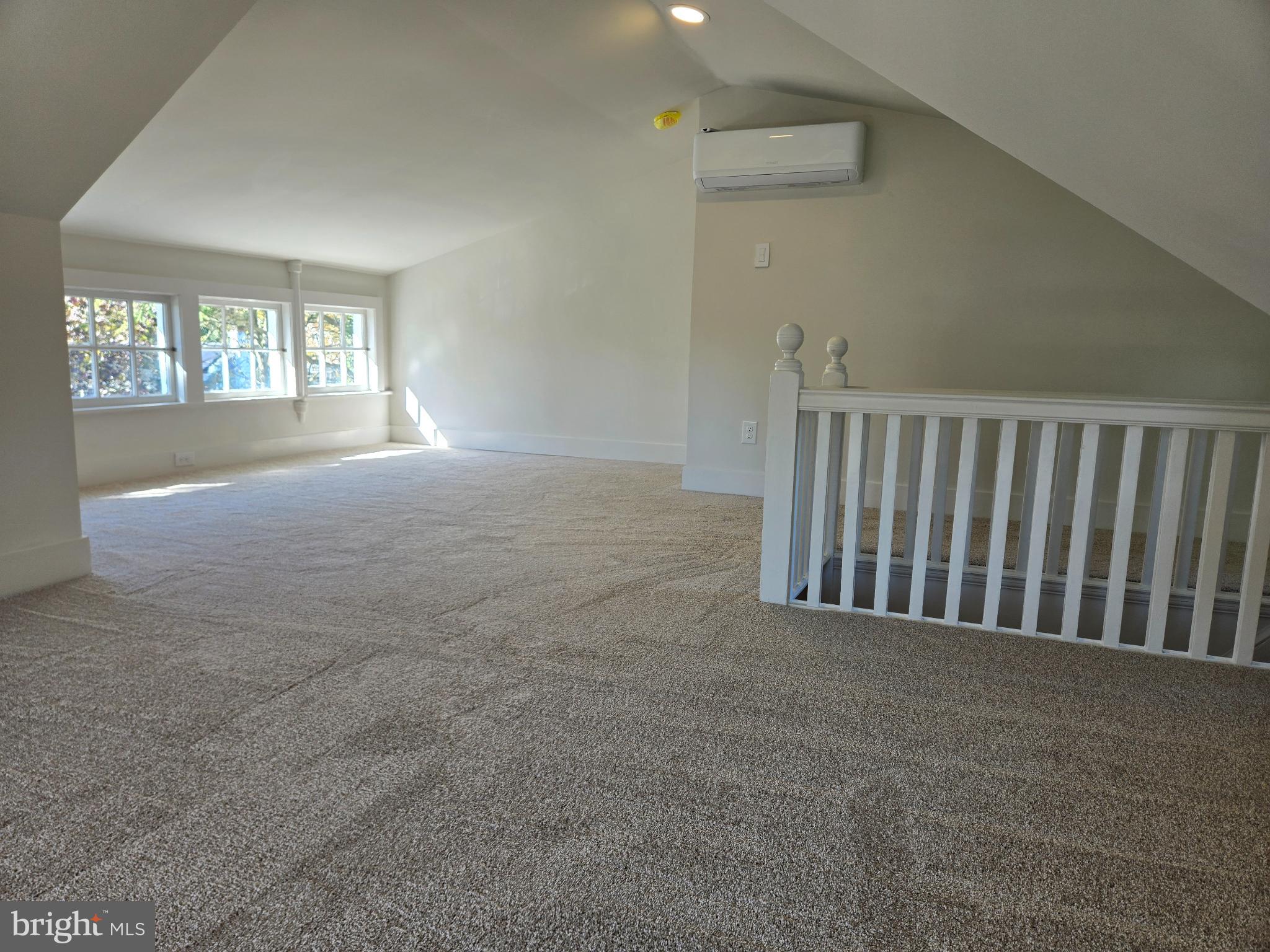 GLENSIDE - Residential