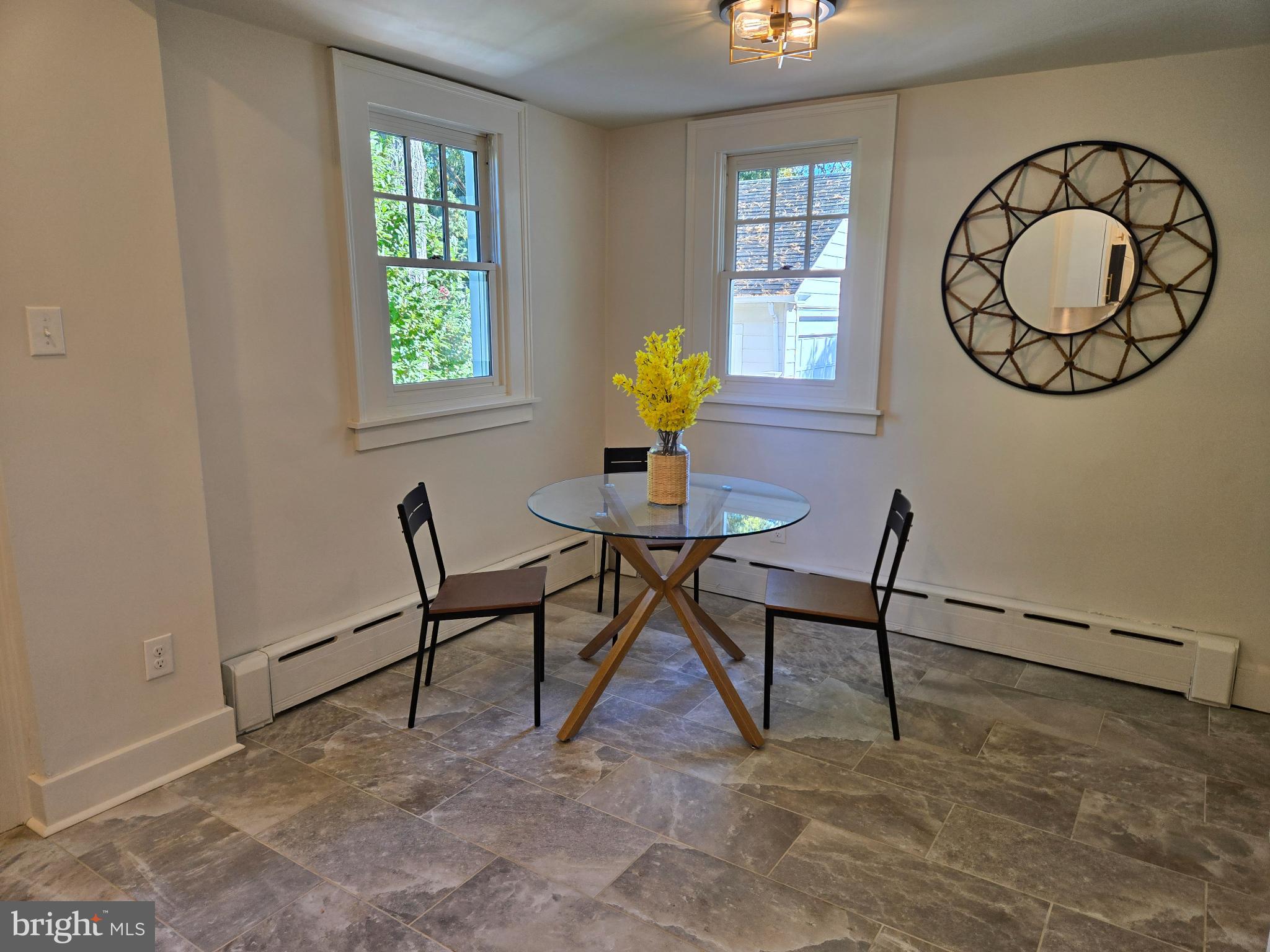 GLENSIDE - Residential