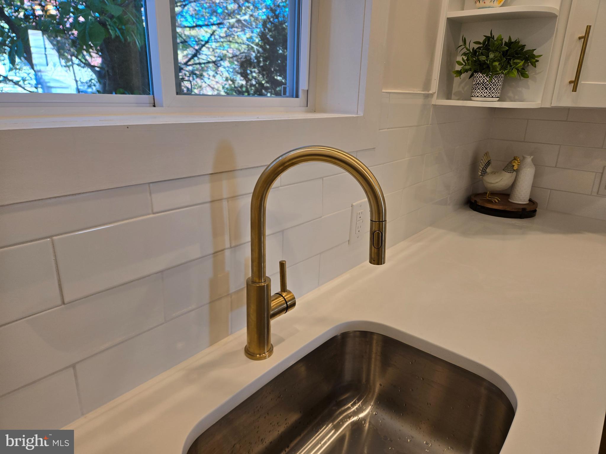 GLENSIDE - Residential