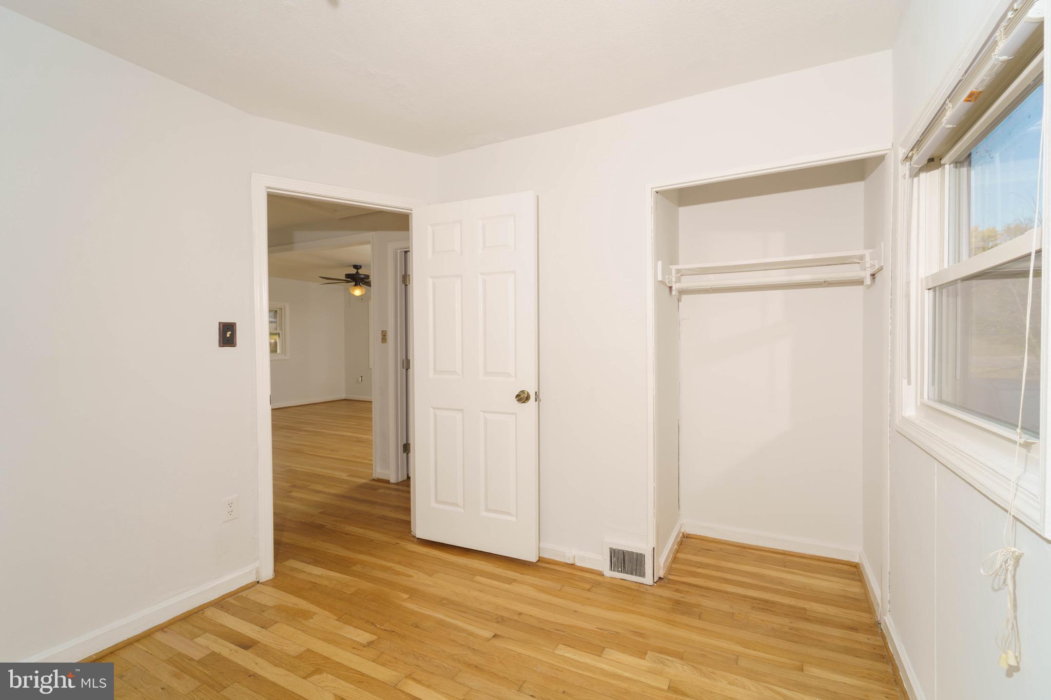 VEIRS MILL VILLAGE - Residential Lease