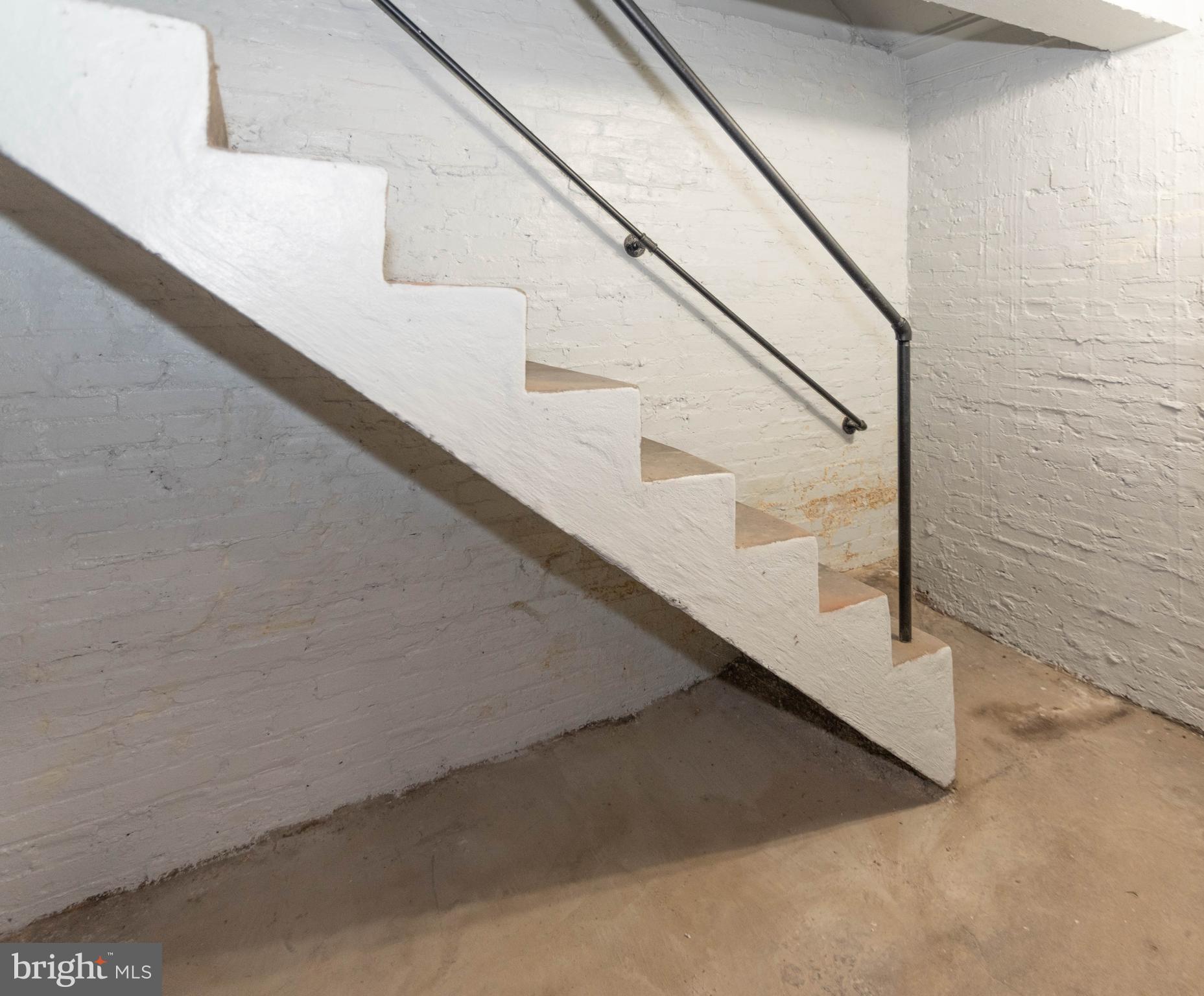 RESERVOIR HILL - Commercial Sale