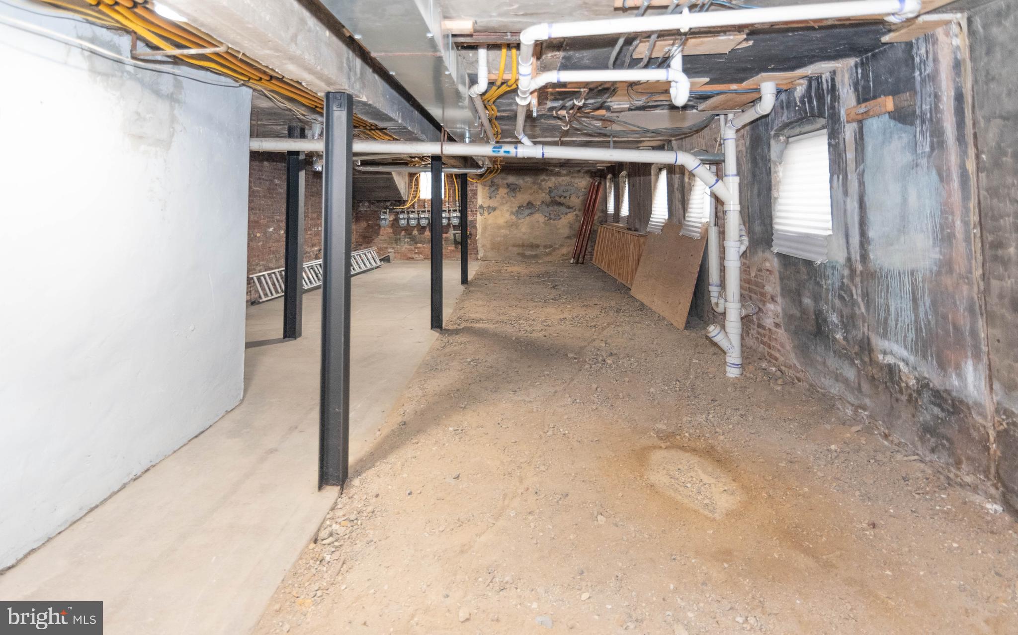 RESERVOIR HILL - Commercial Sale