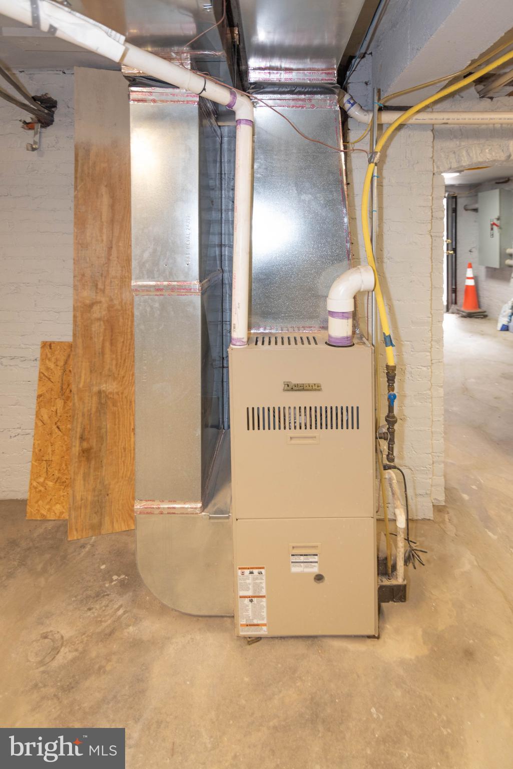 RESERVOIR HILL - Commercial Sale