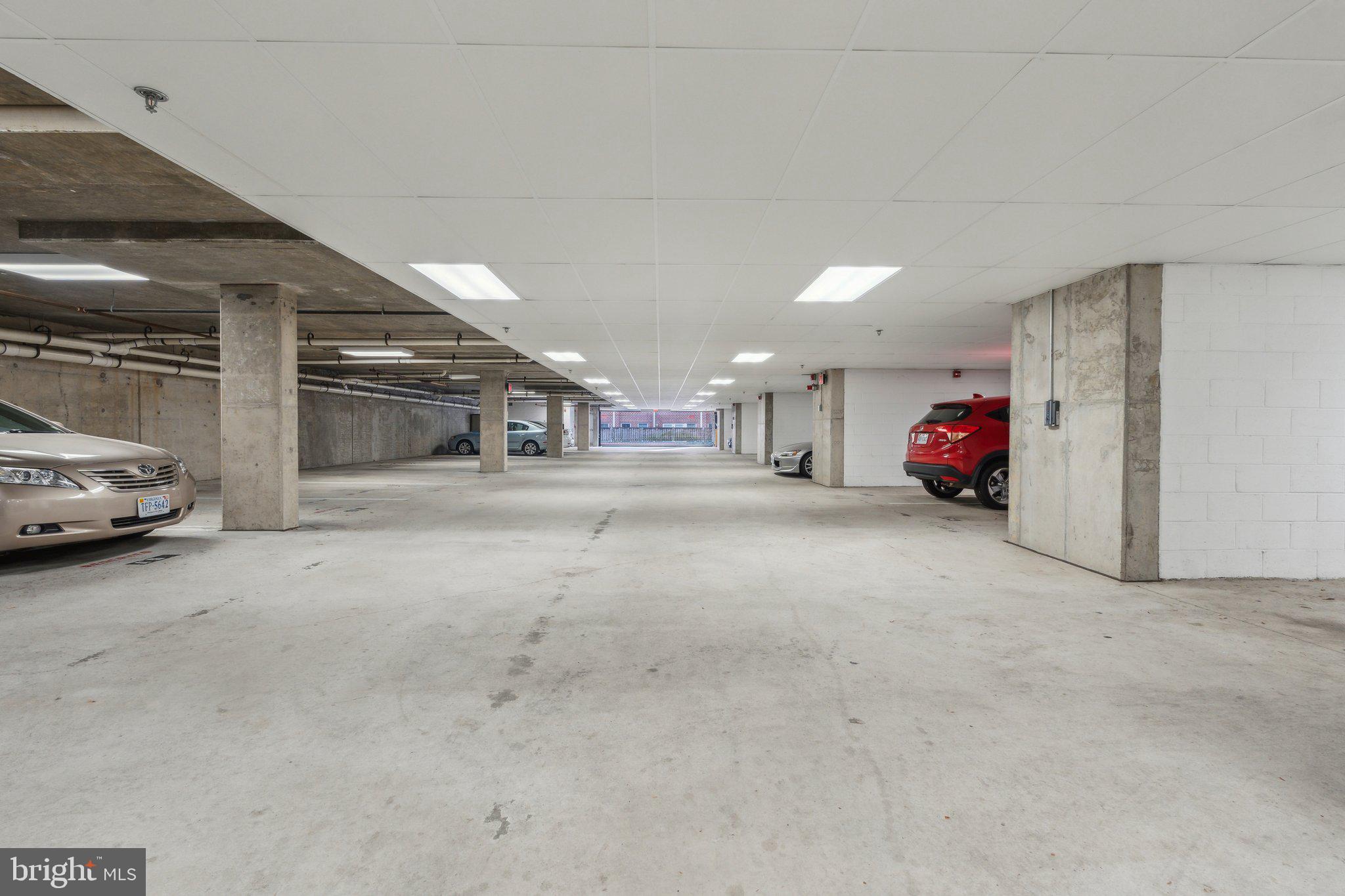 RHODES HILL SQUARE - Residential