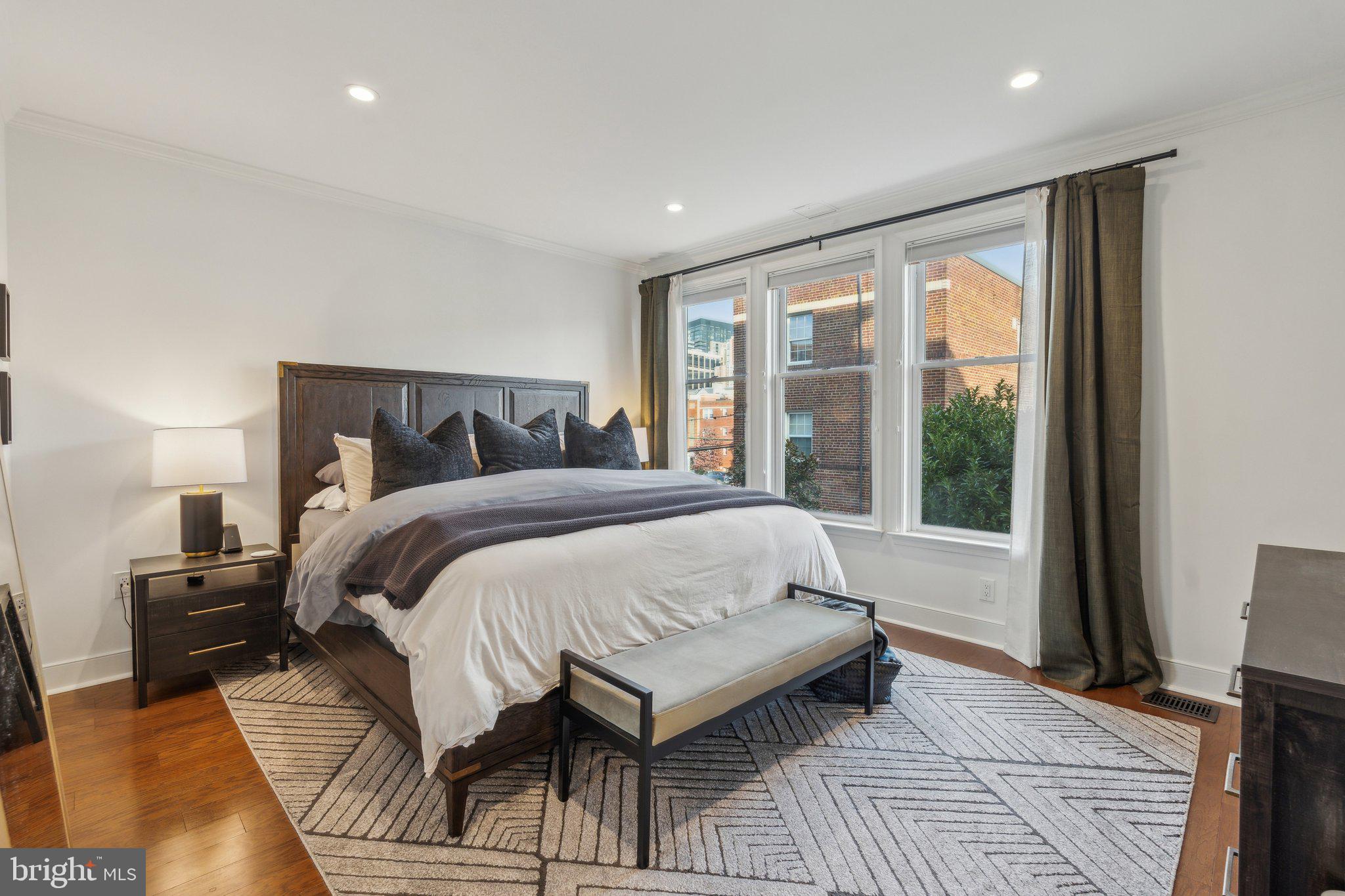 RHODES HILL SQUARE - Residential