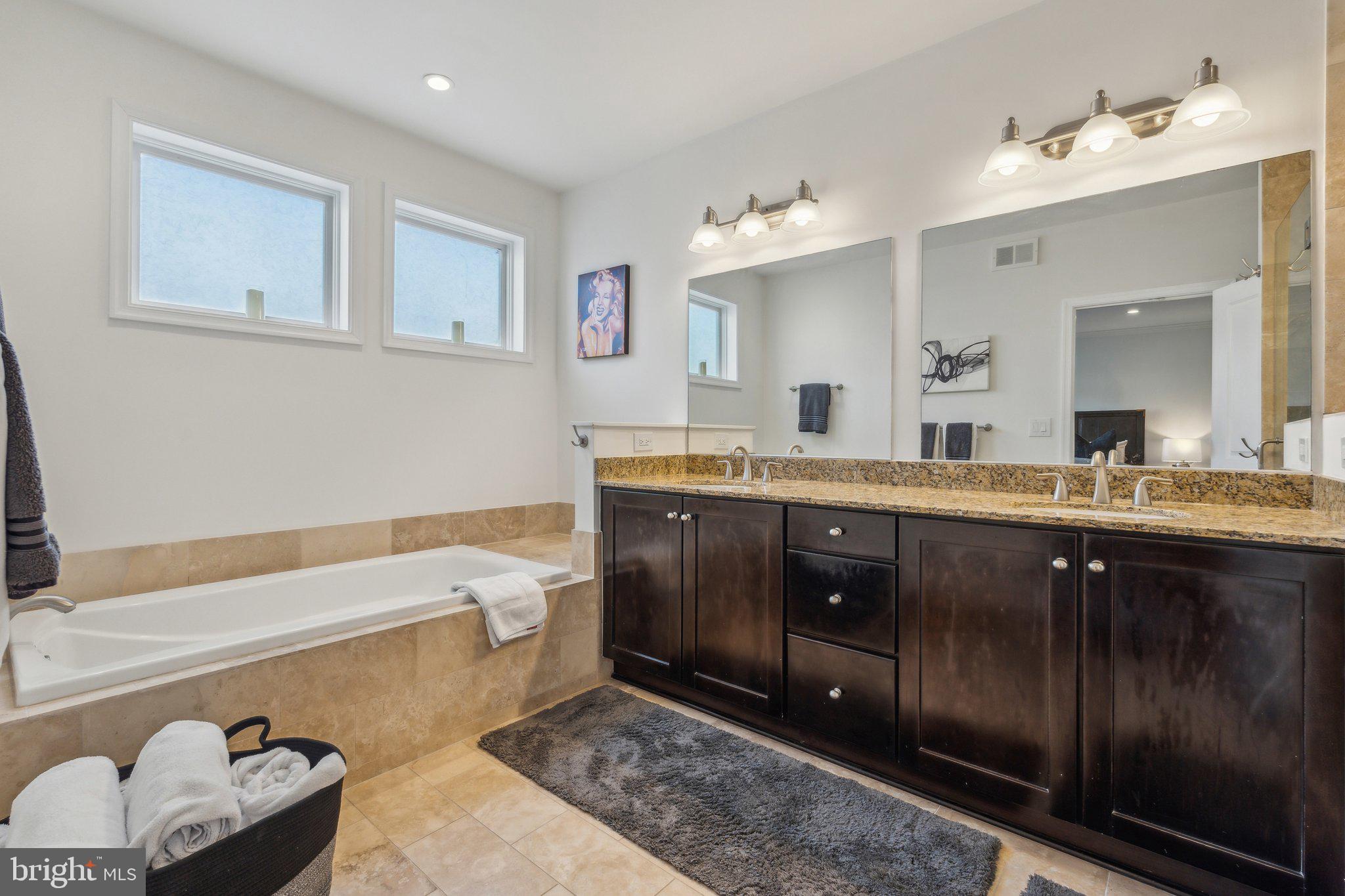 RHODES HILL SQUARE - Residential