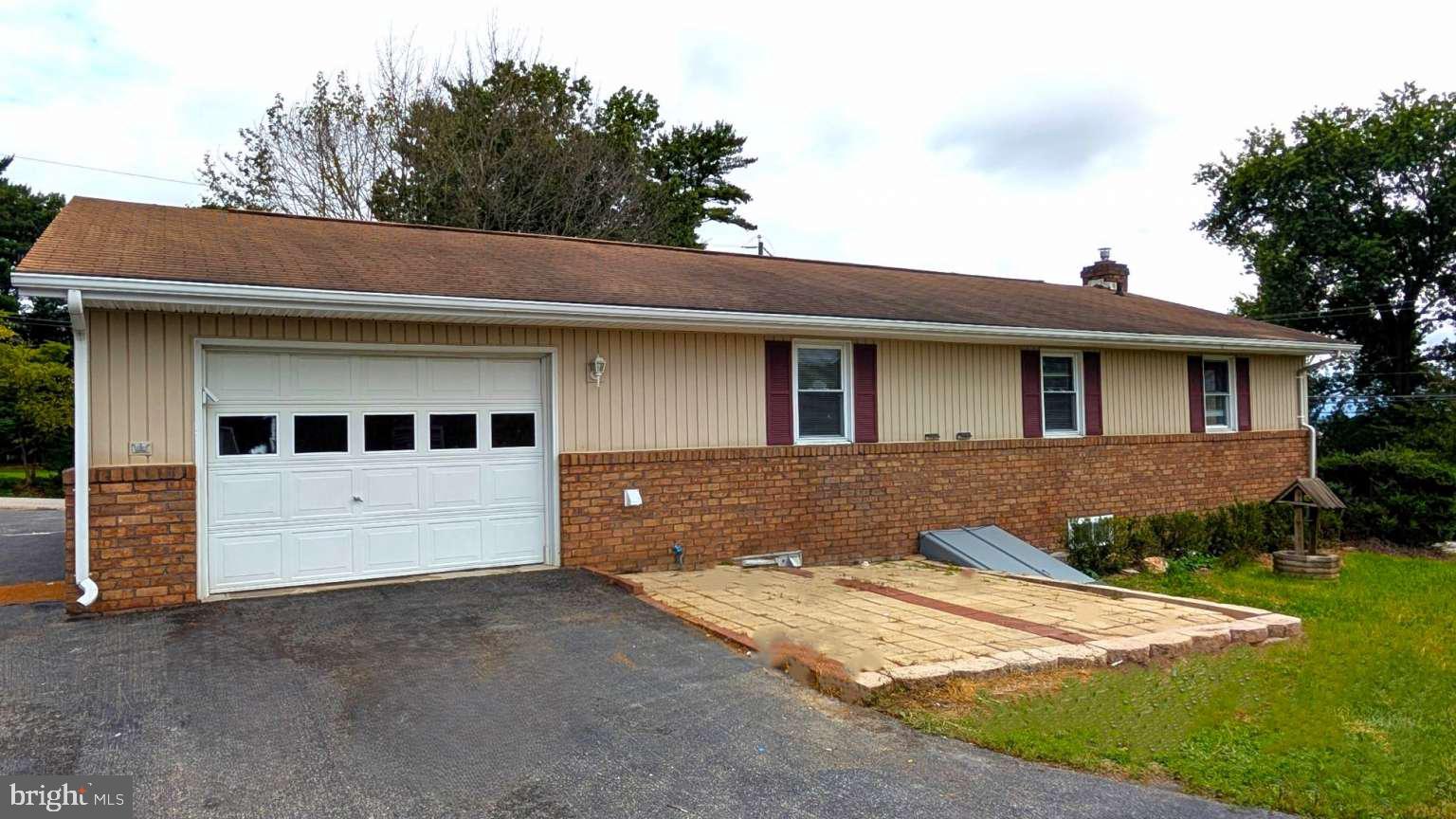 1081 BEAVER CREEK ROAD
