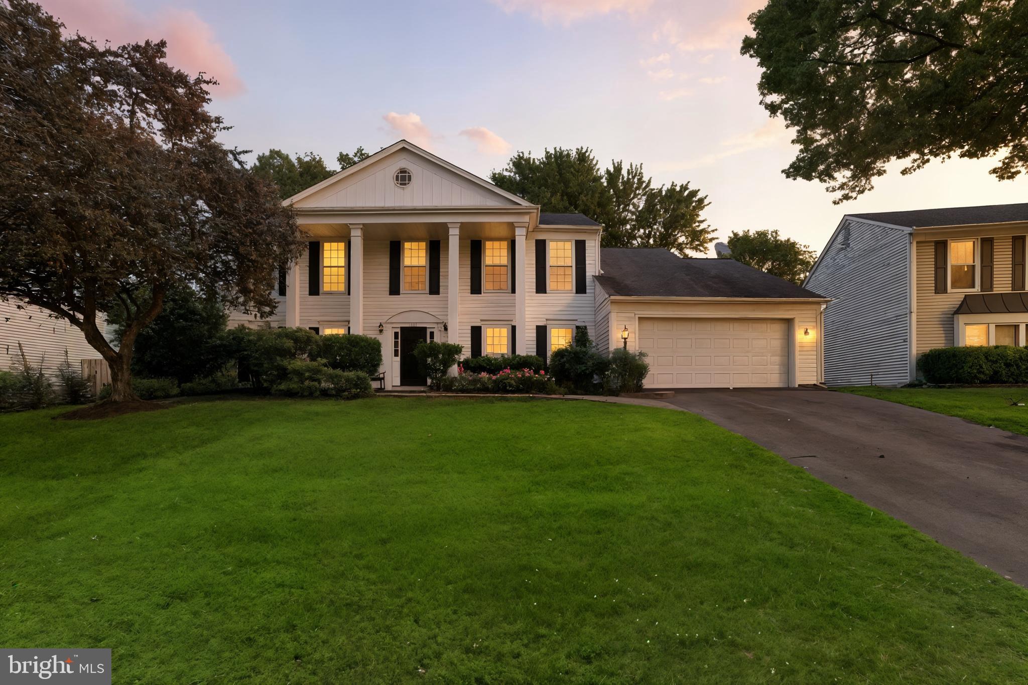 2789 MAPLE RIDGE DRIVE