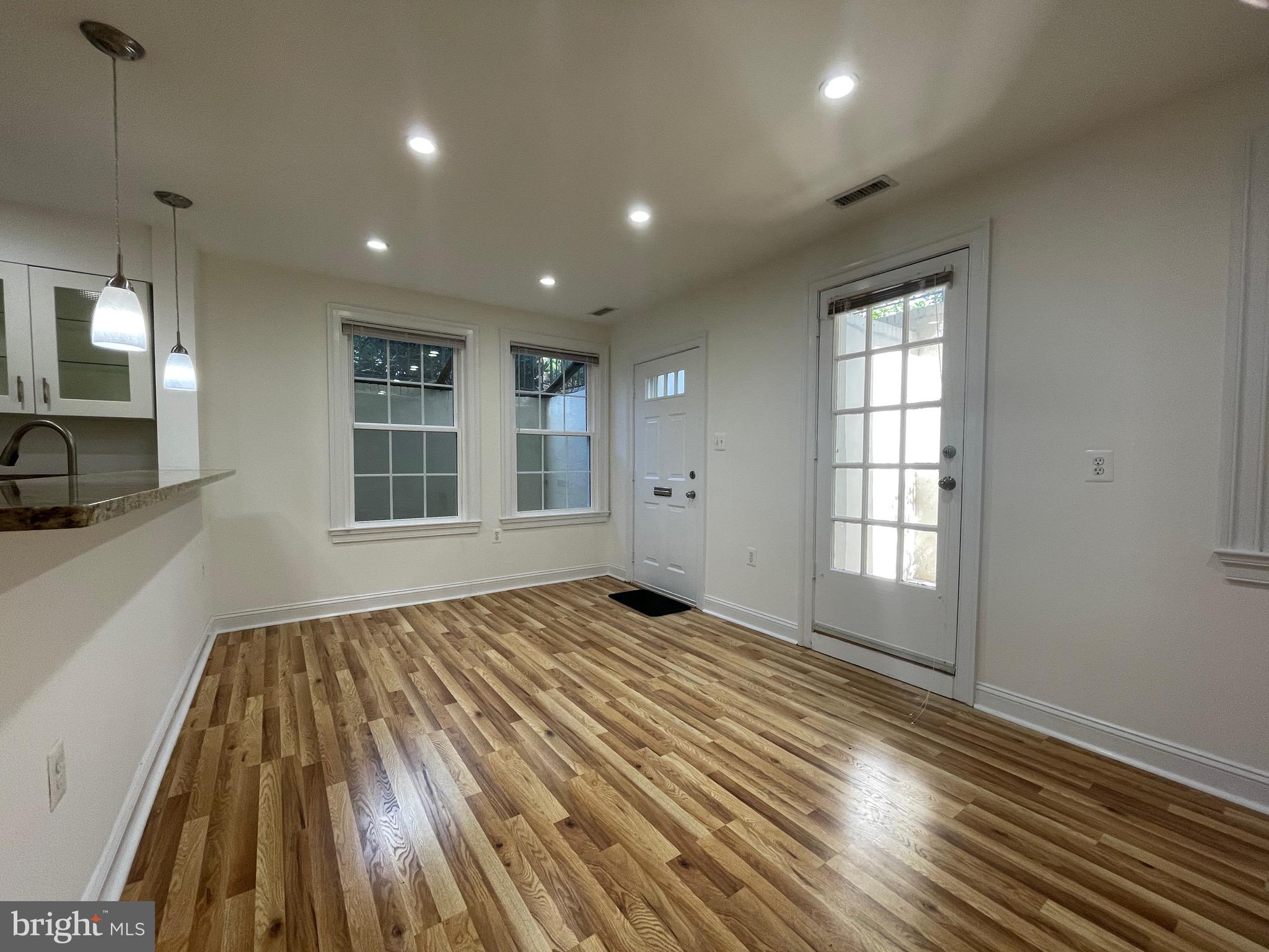 WINTER HILL - Residential Lease