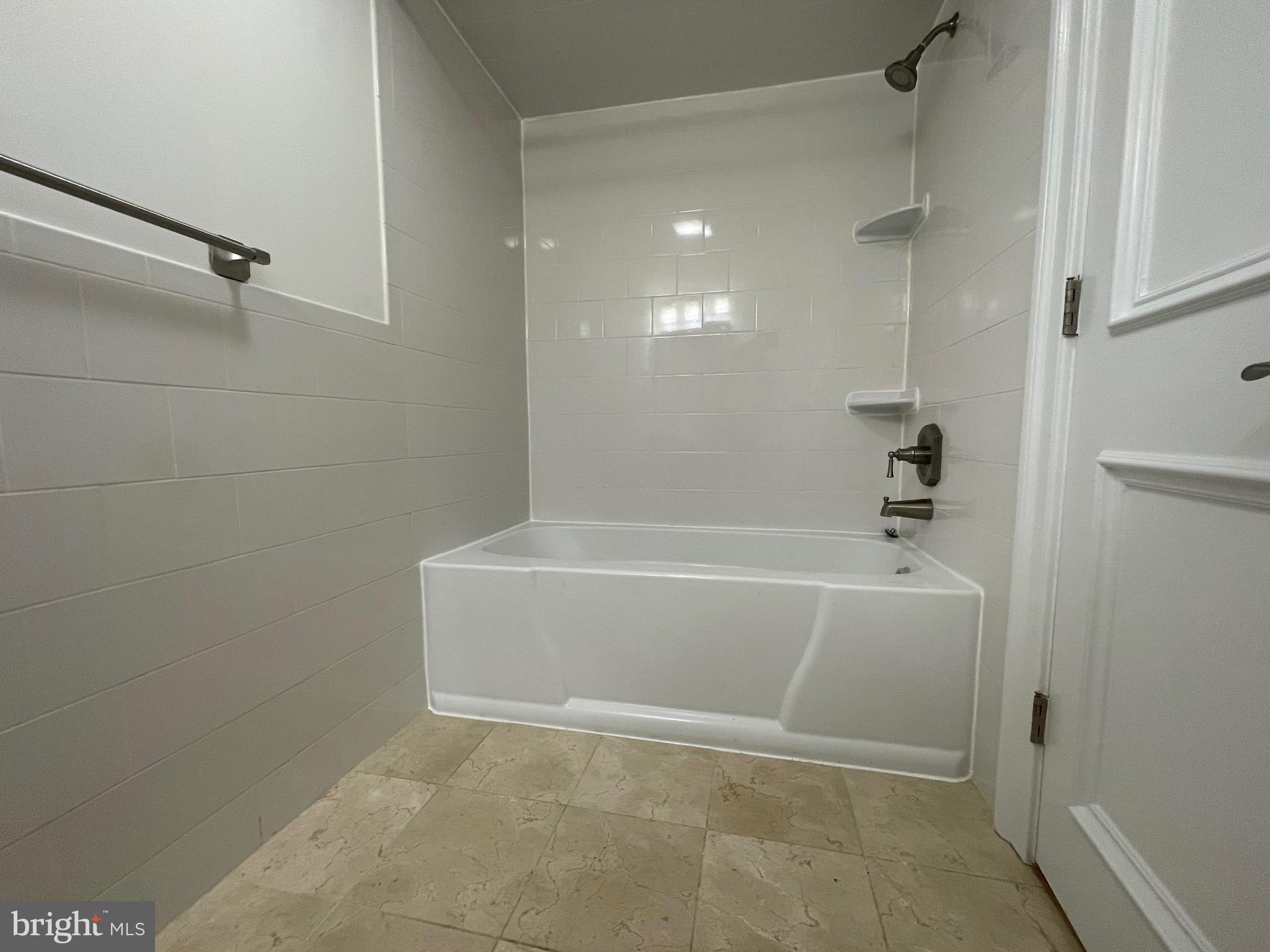 WINTER HILL - Residential Lease