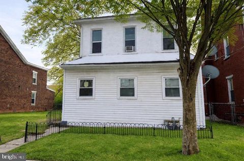 36 E 3RD STREET POTTSTOWN PA 19464