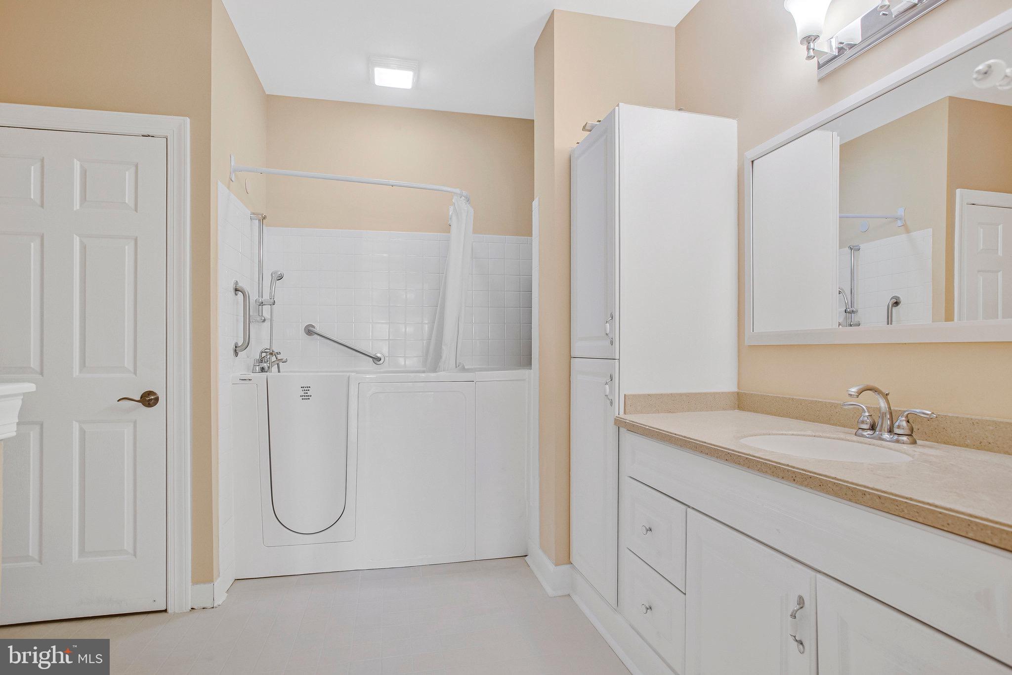 THE HAMLETS AT SOUTH RIVER COLONY - Residential