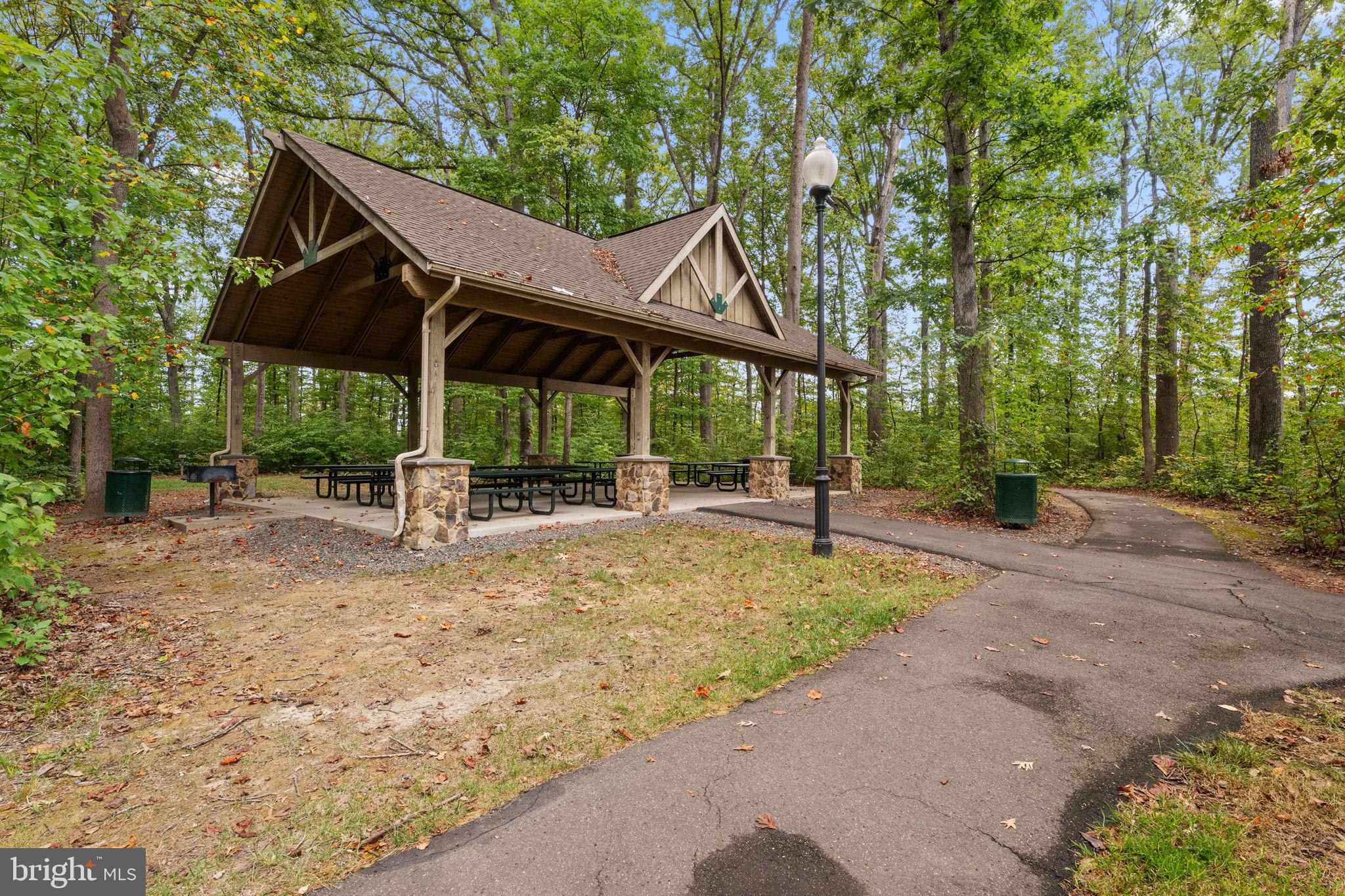 AVENDALE WOODLAND GROVE - Residential