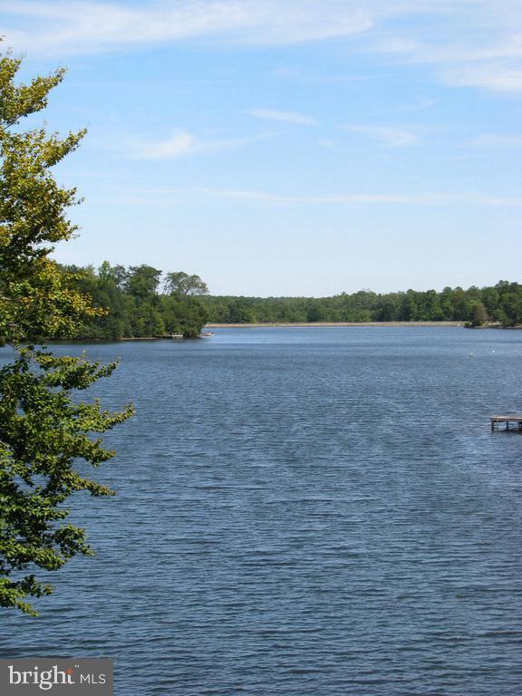 LAKE LAND OR - Residential