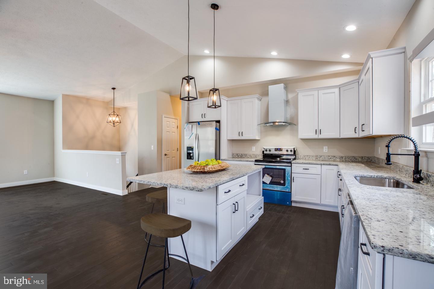 LAKE LAND OR - Residential