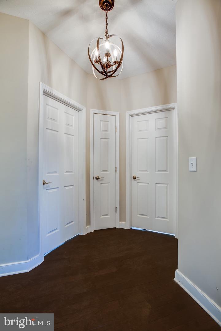 LAKE LAND OR - Residential