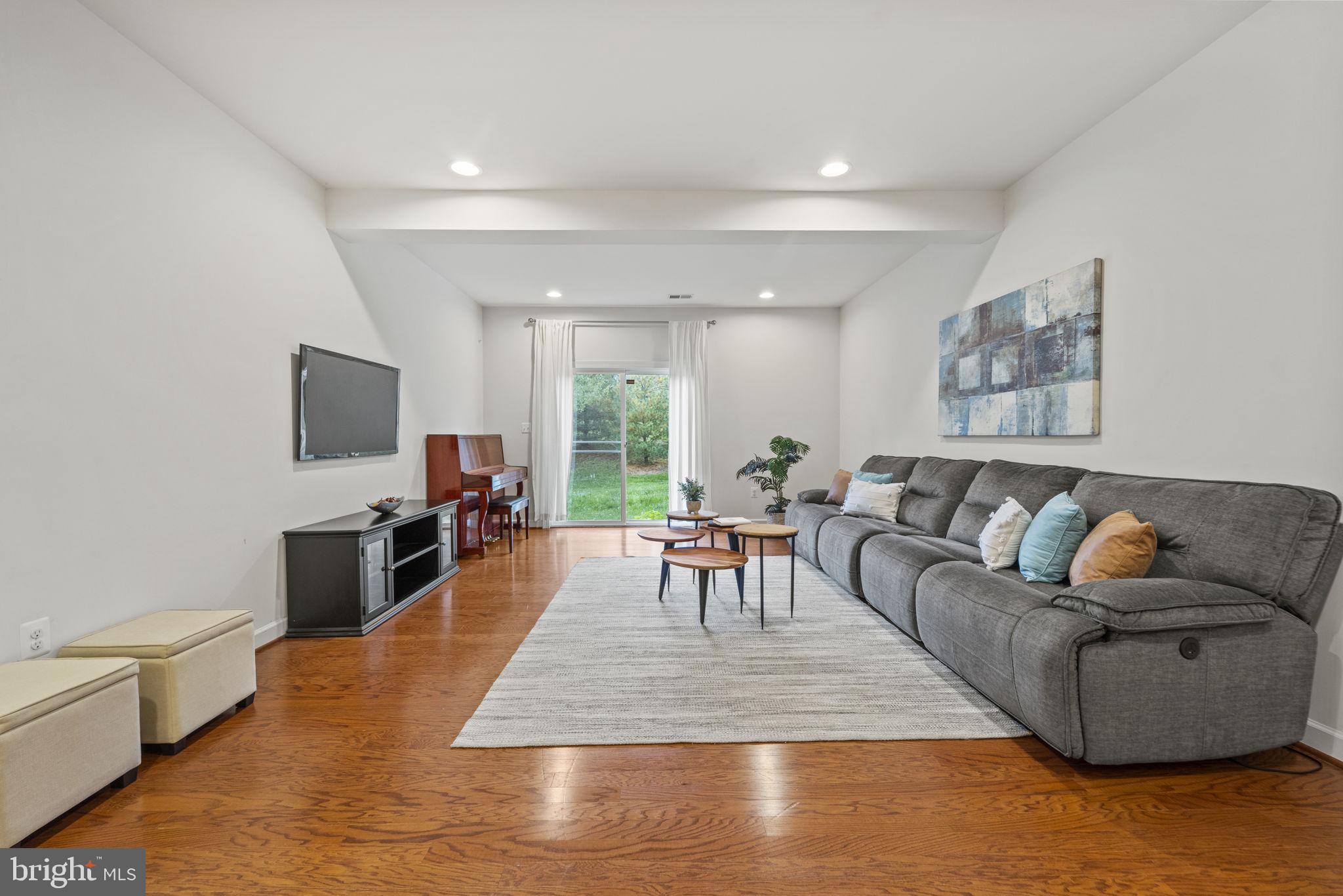 PMW FARMS - Residential