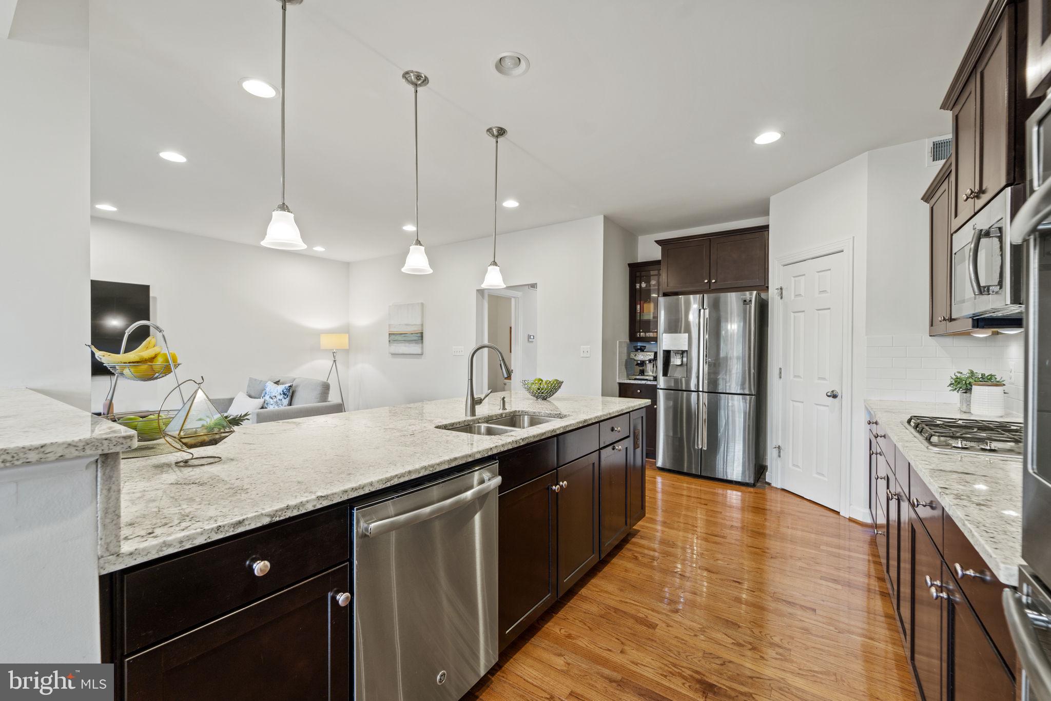 PMW FARMS - Residential