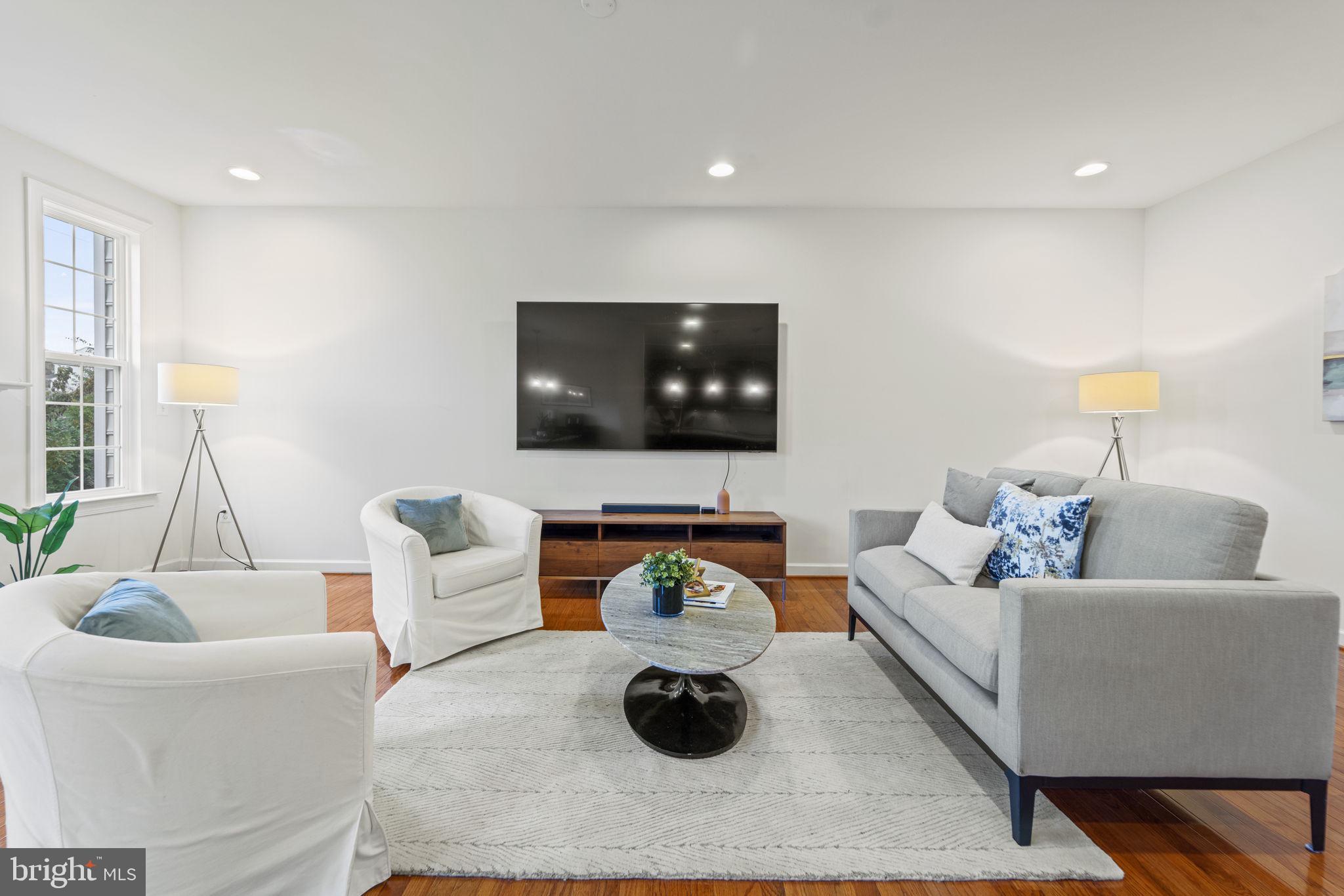 PMW FARMS - Residential