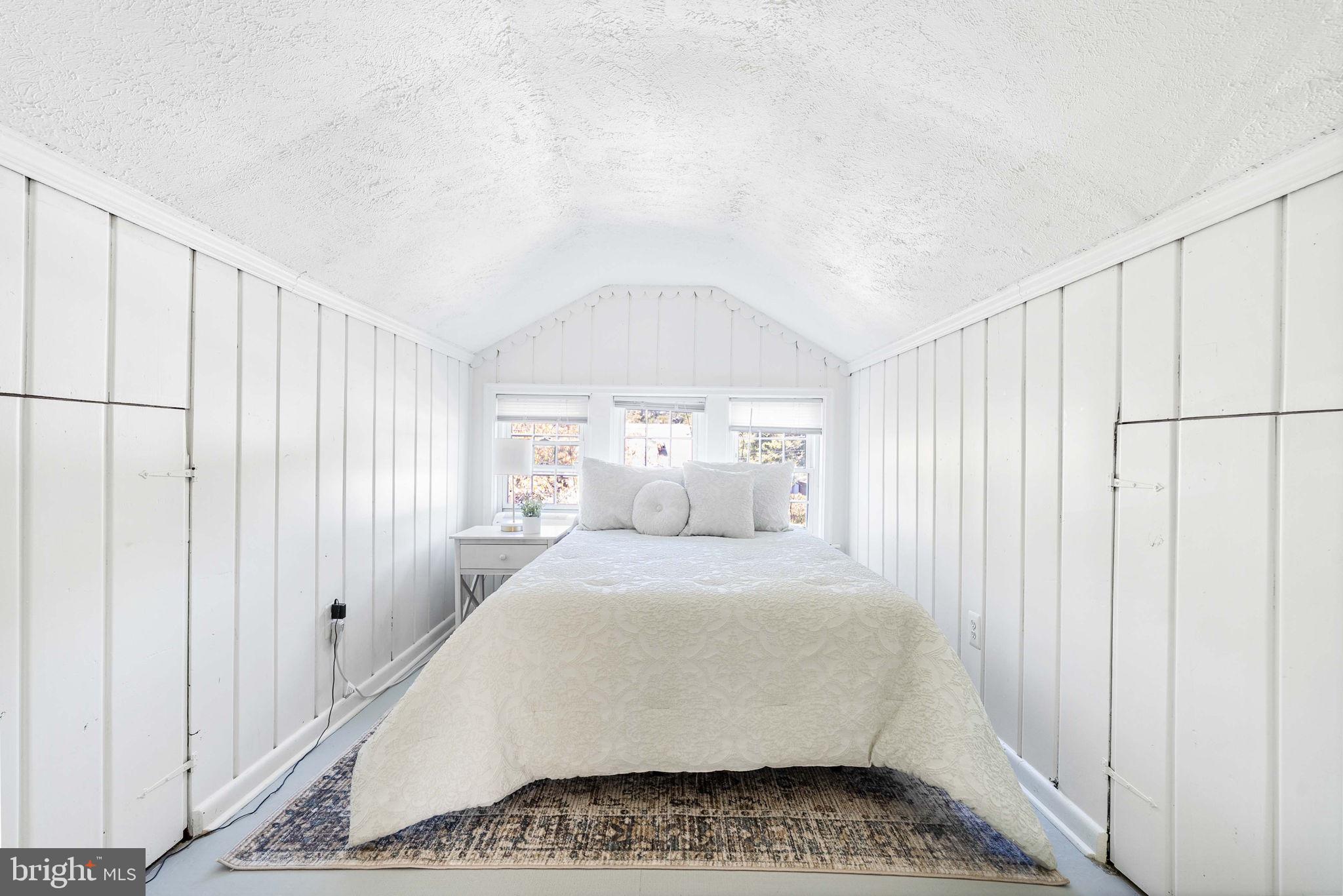 RIVERDALE PARK - Residential