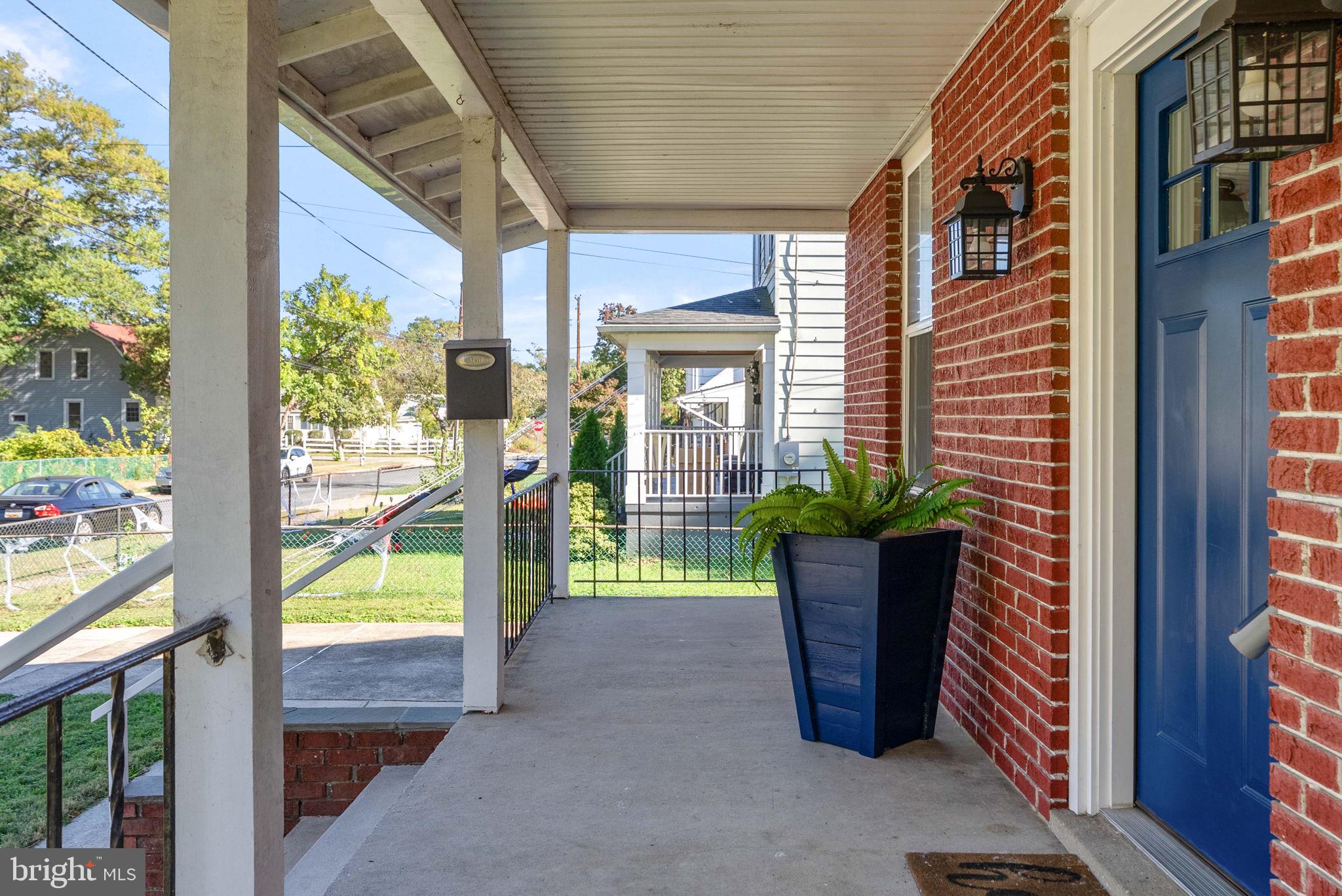 RIVERDALE PARK - Residential