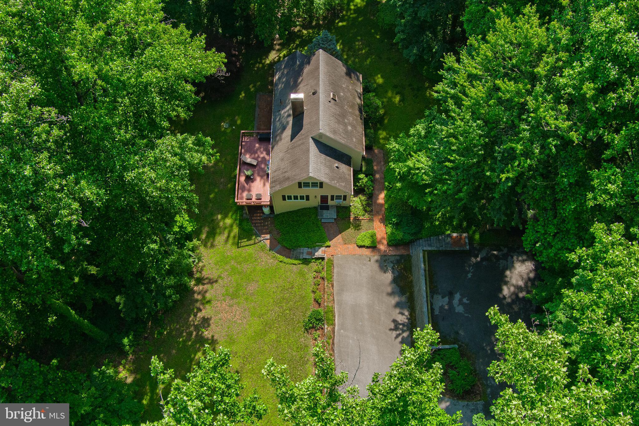 913 HEATHER LANE