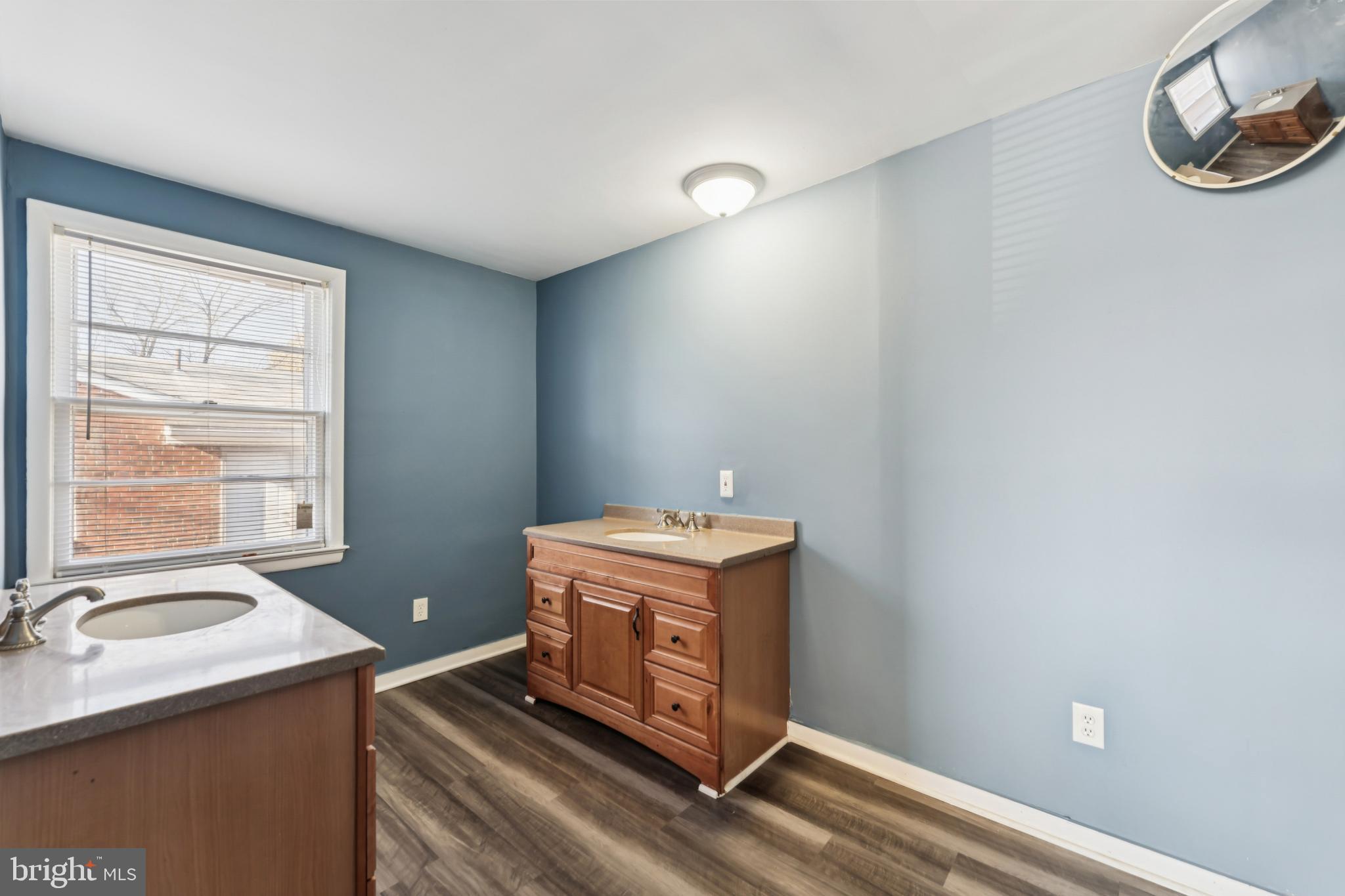 LIVINGSTON PARK - Residential