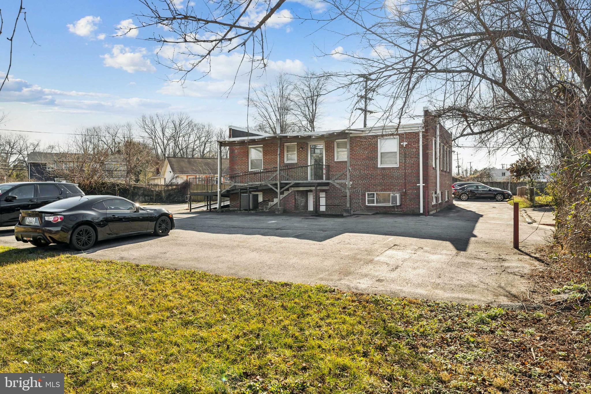 LIVINGSTON PARK - Residential