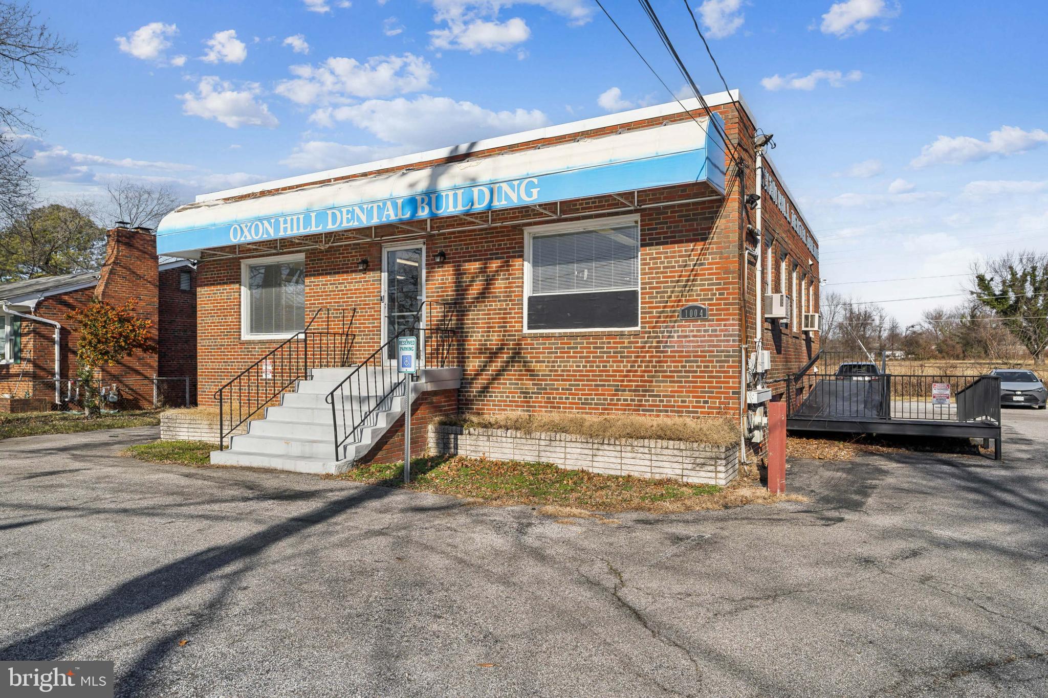 LIVINGSTON PARK - Residential