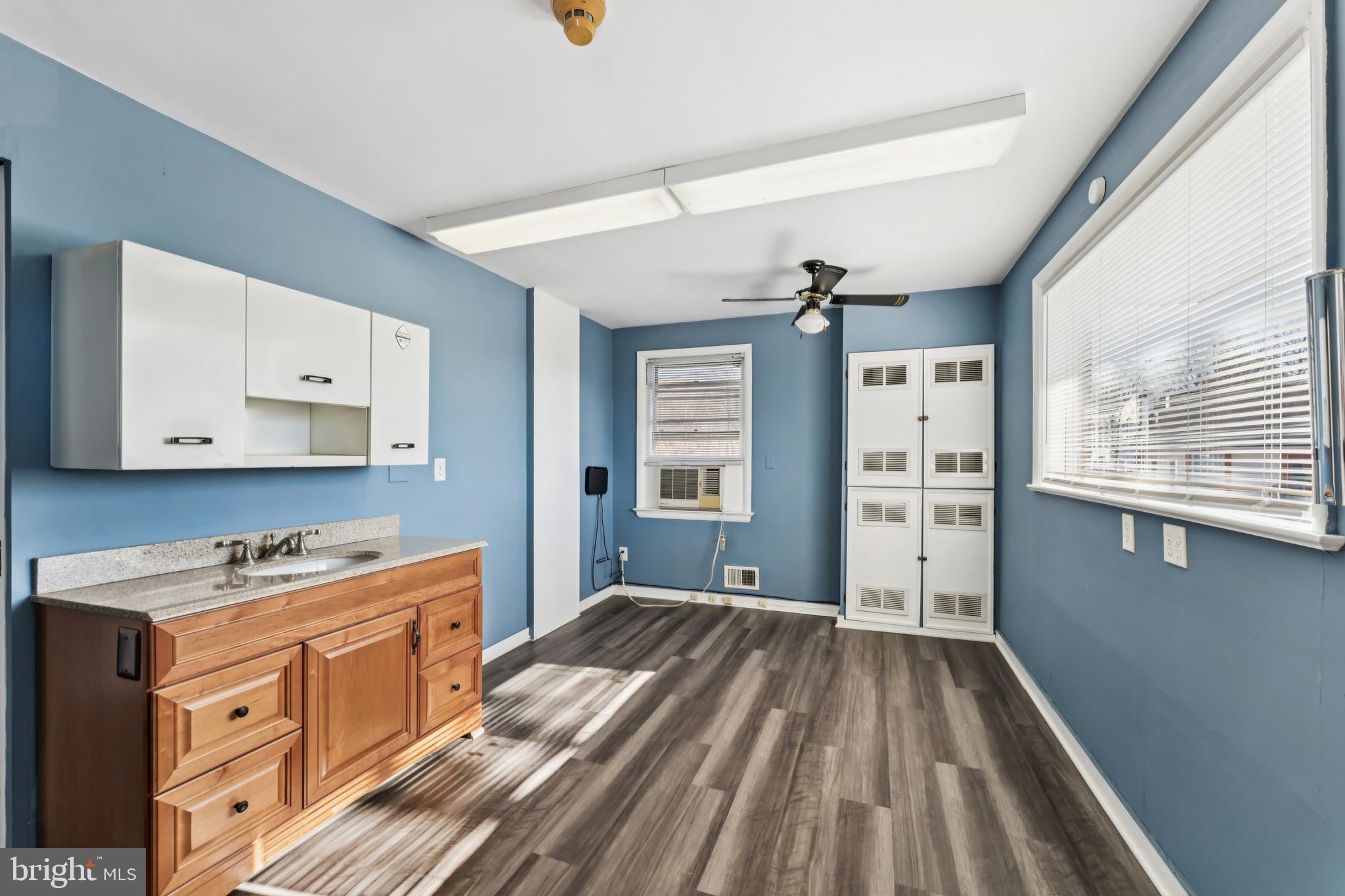 LIVINGSTON PARK - Residential