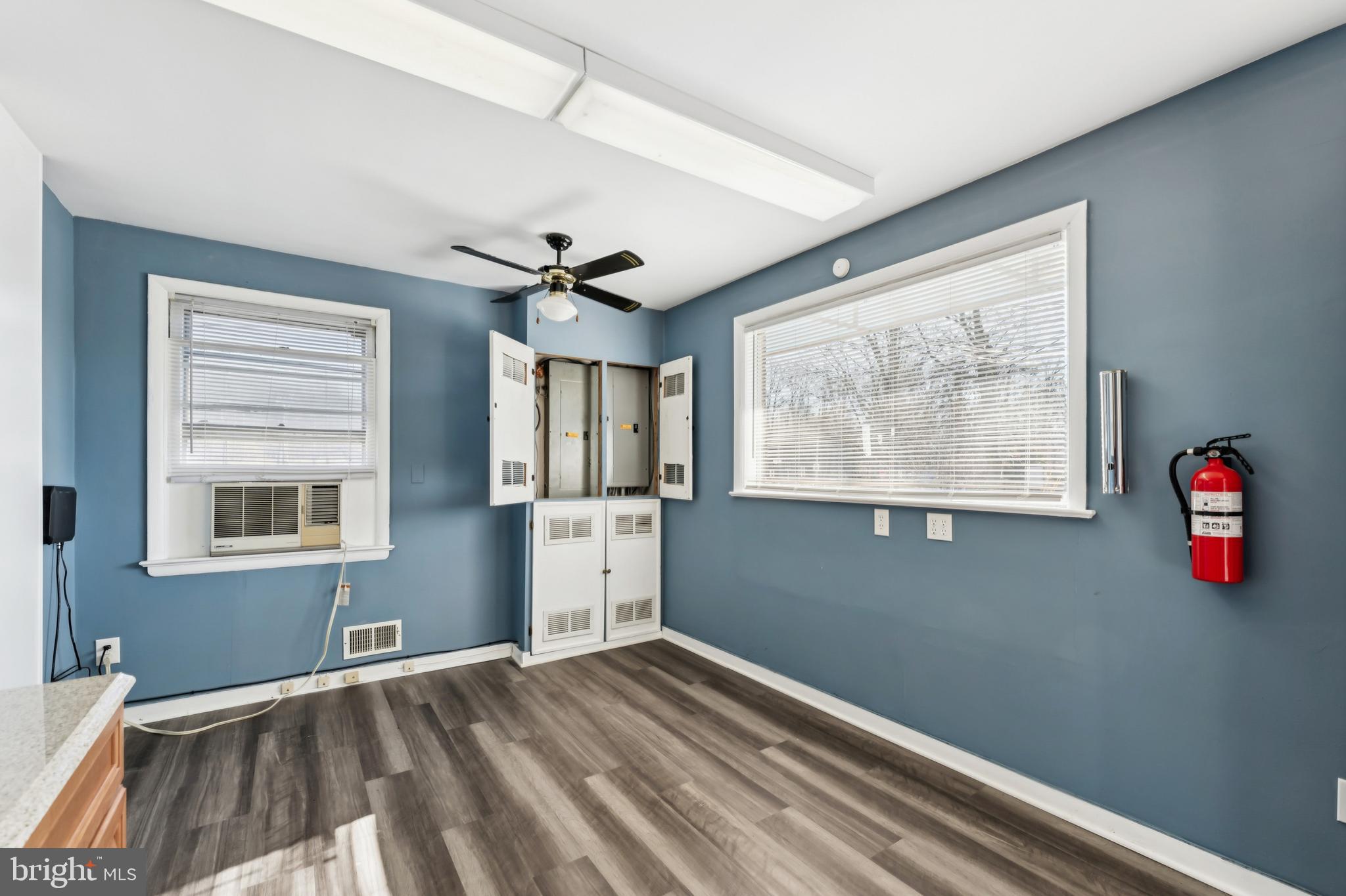 LIVINGSTON PARK - Residential