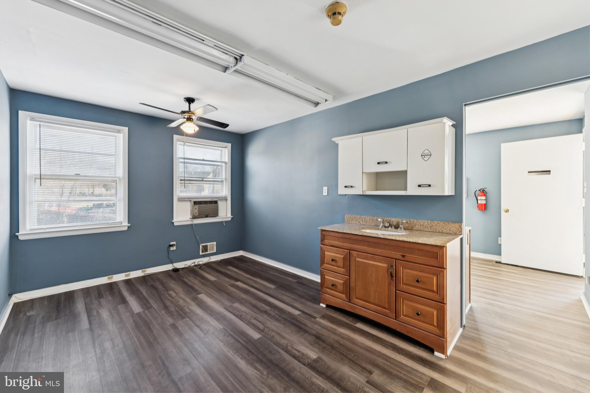 LIVINGSTON PARK - Residential