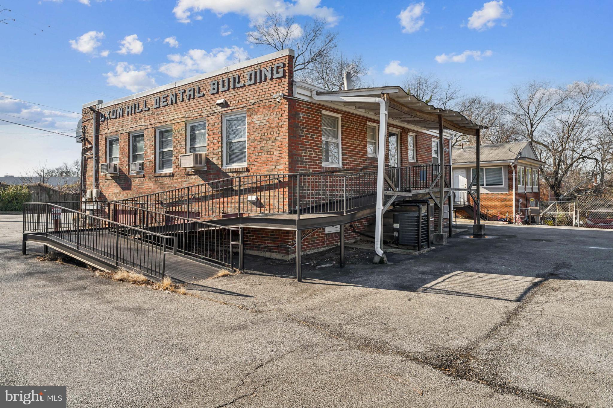 LIVINGSTON PARK - Residential