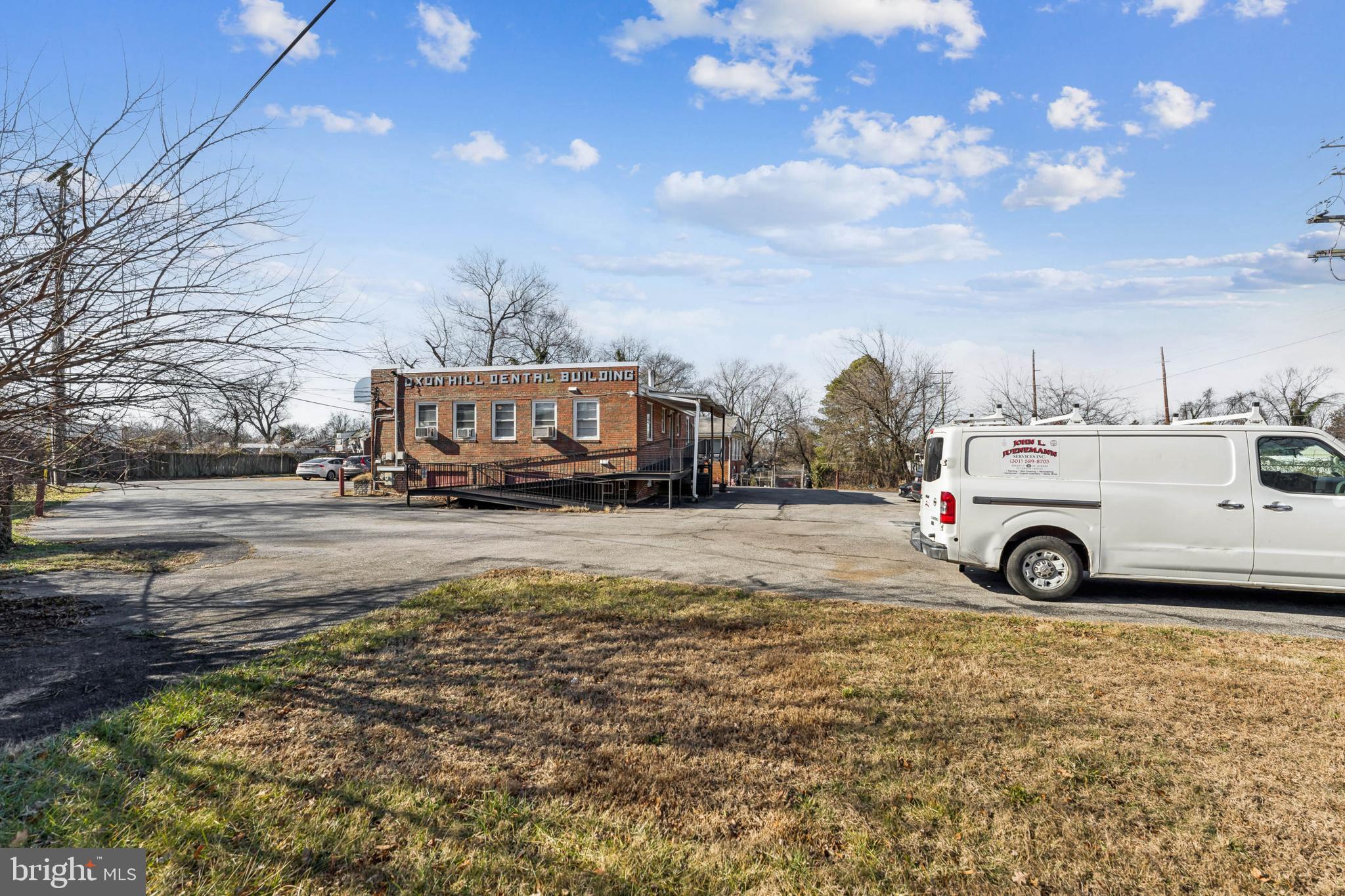 LIVINGSTON PARK - Residential