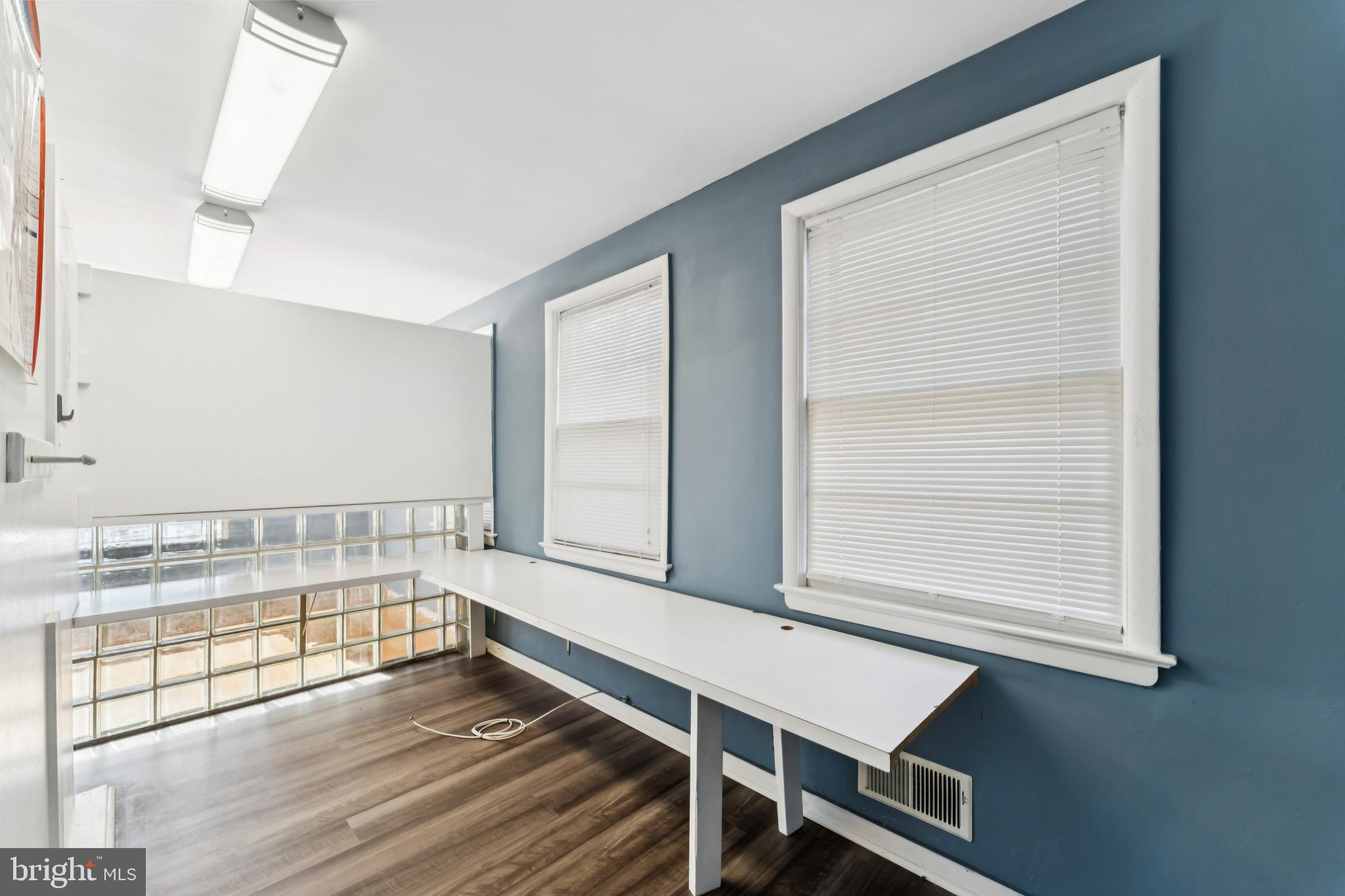 LIVINGSTON PARK - Residential