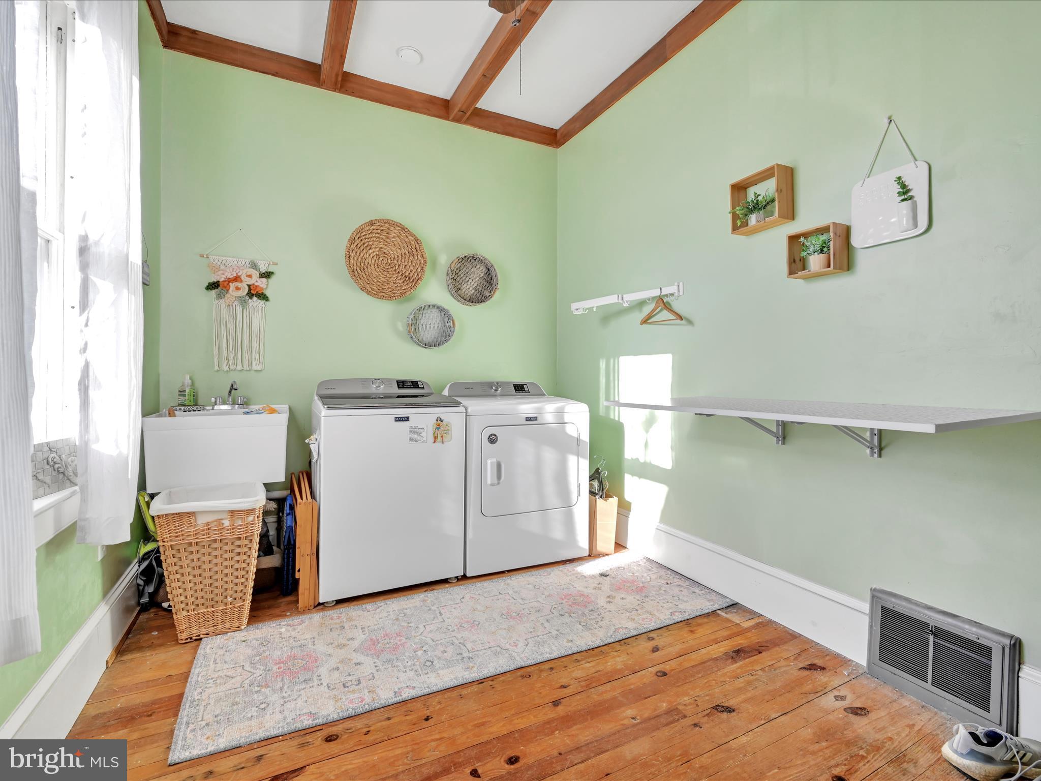 ELIZABETHTOWN BOROUGH - Residential