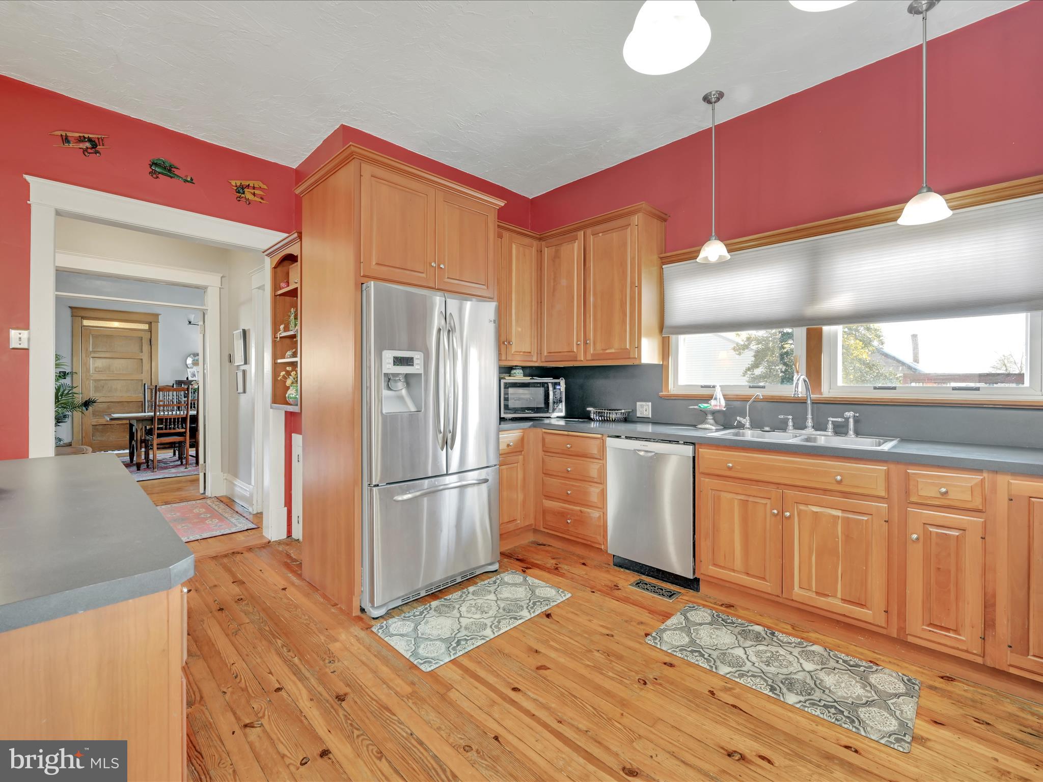 ELIZABETHTOWN BOROUGH - Residential