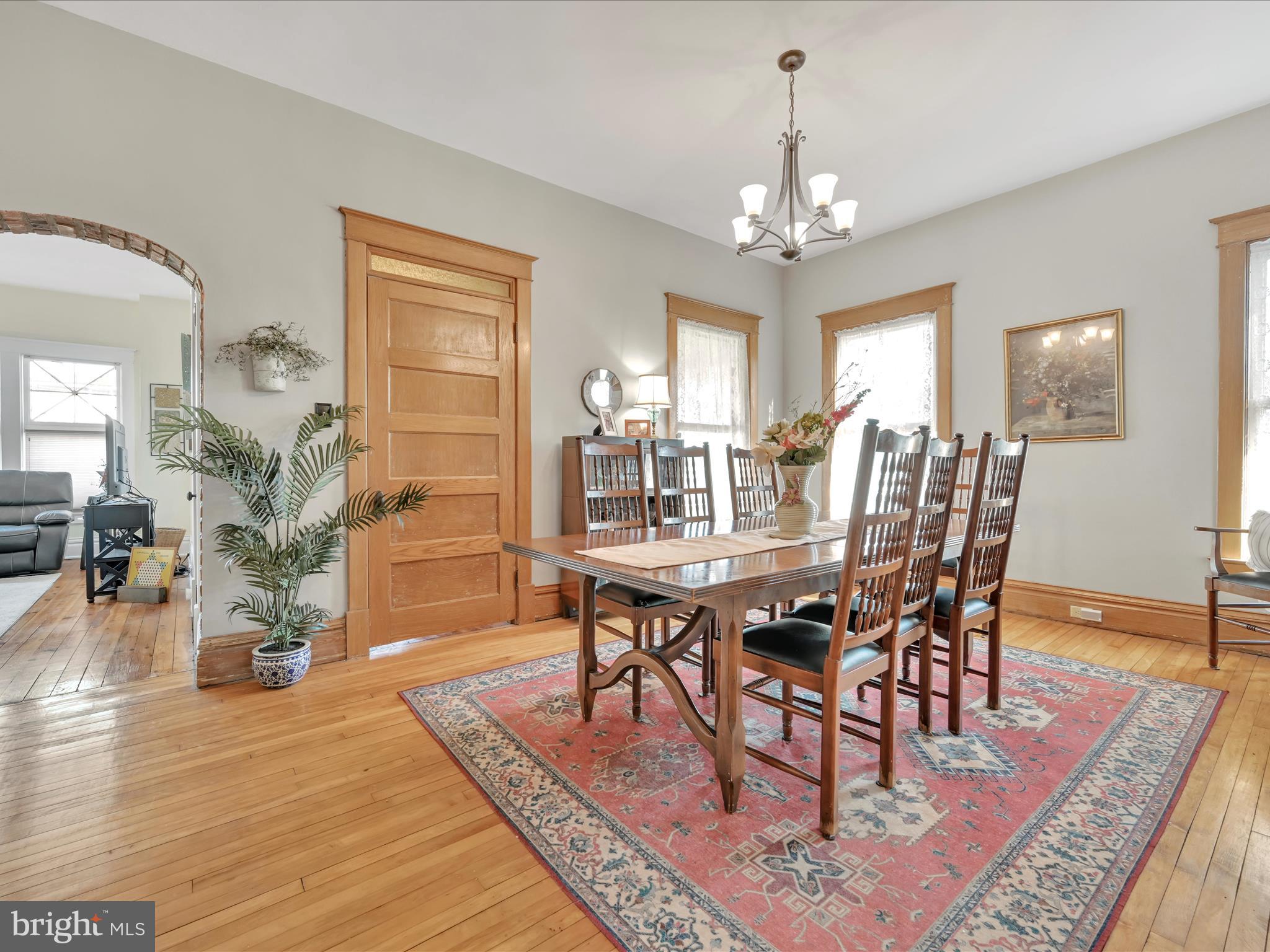 ELIZABETHTOWN BOROUGH - Residential