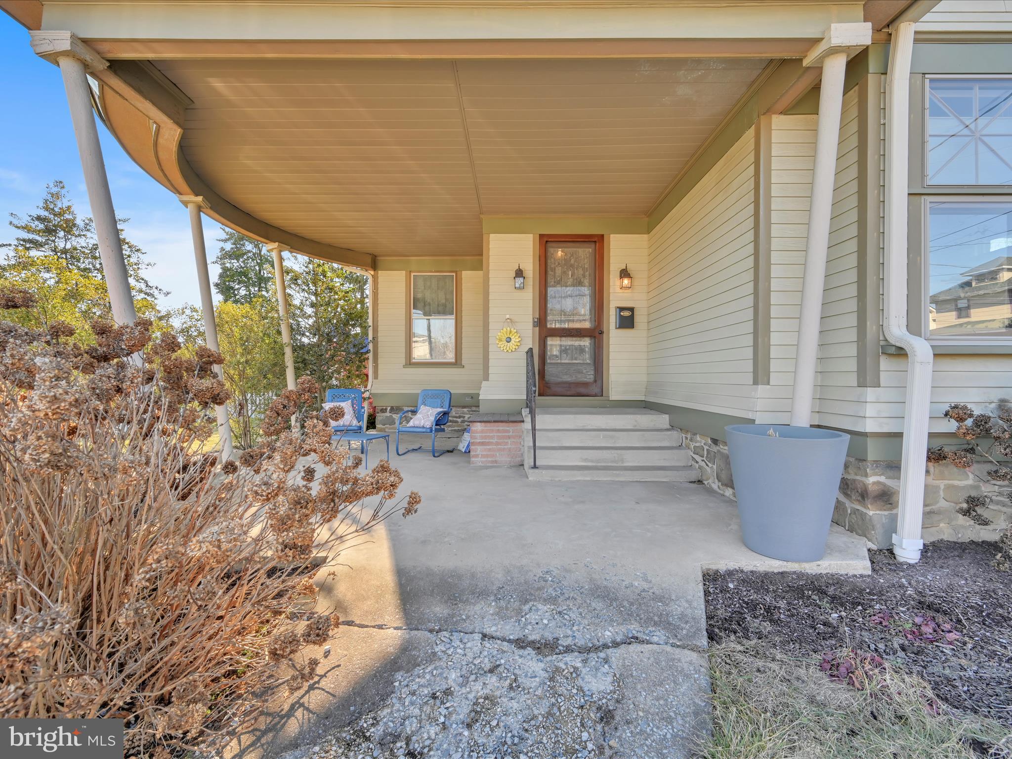 ELIZABETHTOWN BOROUGH - Residential