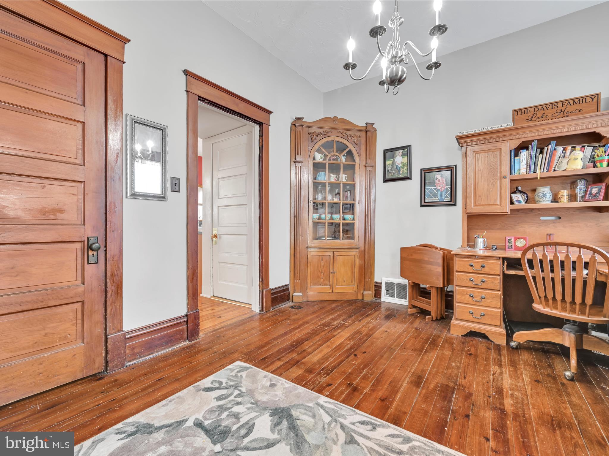 ELIZABETHTOWN BOROUGH - Residential