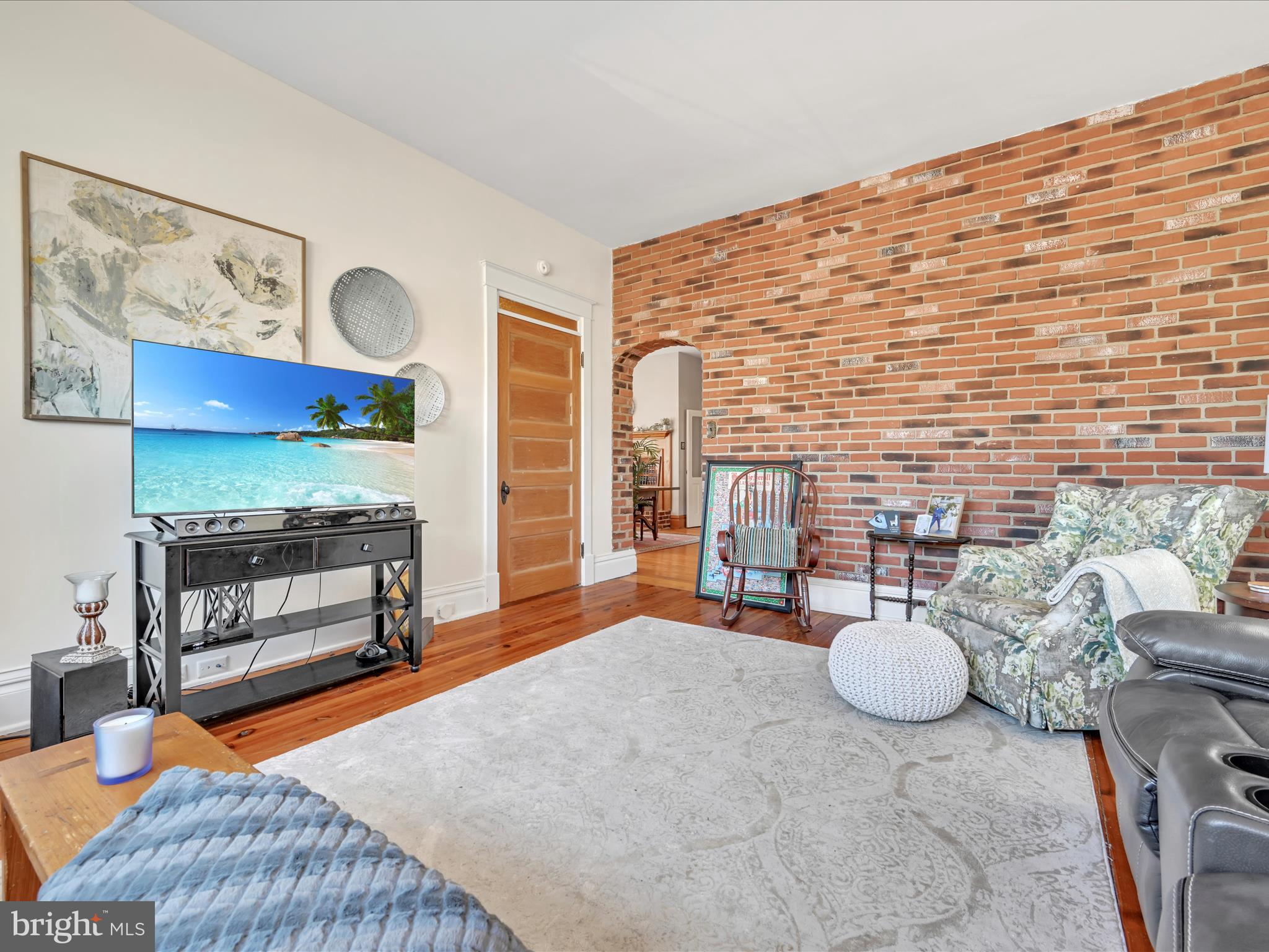 ELIZABETHTOWN BOROUGH - Residential