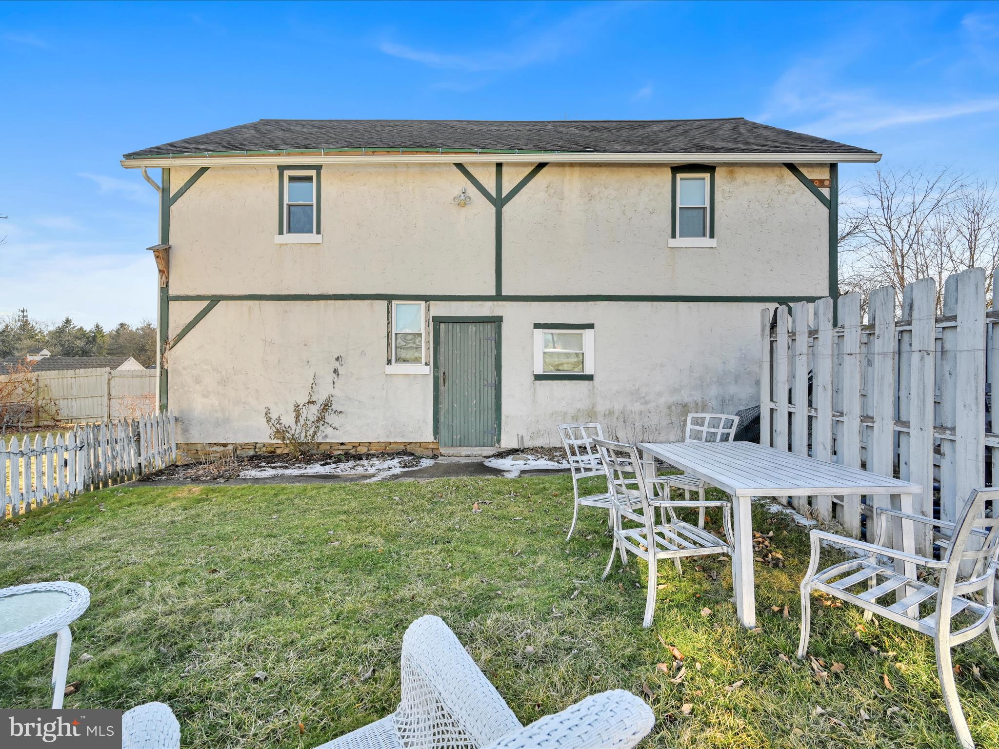 ELIZABETHTOWN BOROUGH - Residential