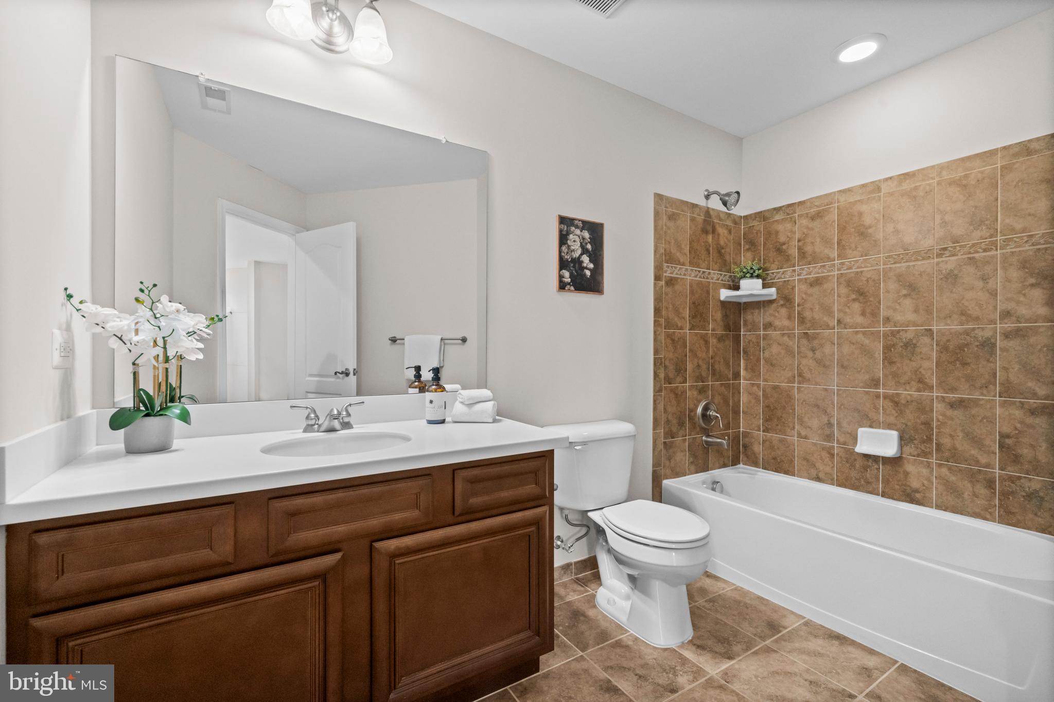 PARK PLACE AT MILL ISLAND - Residential