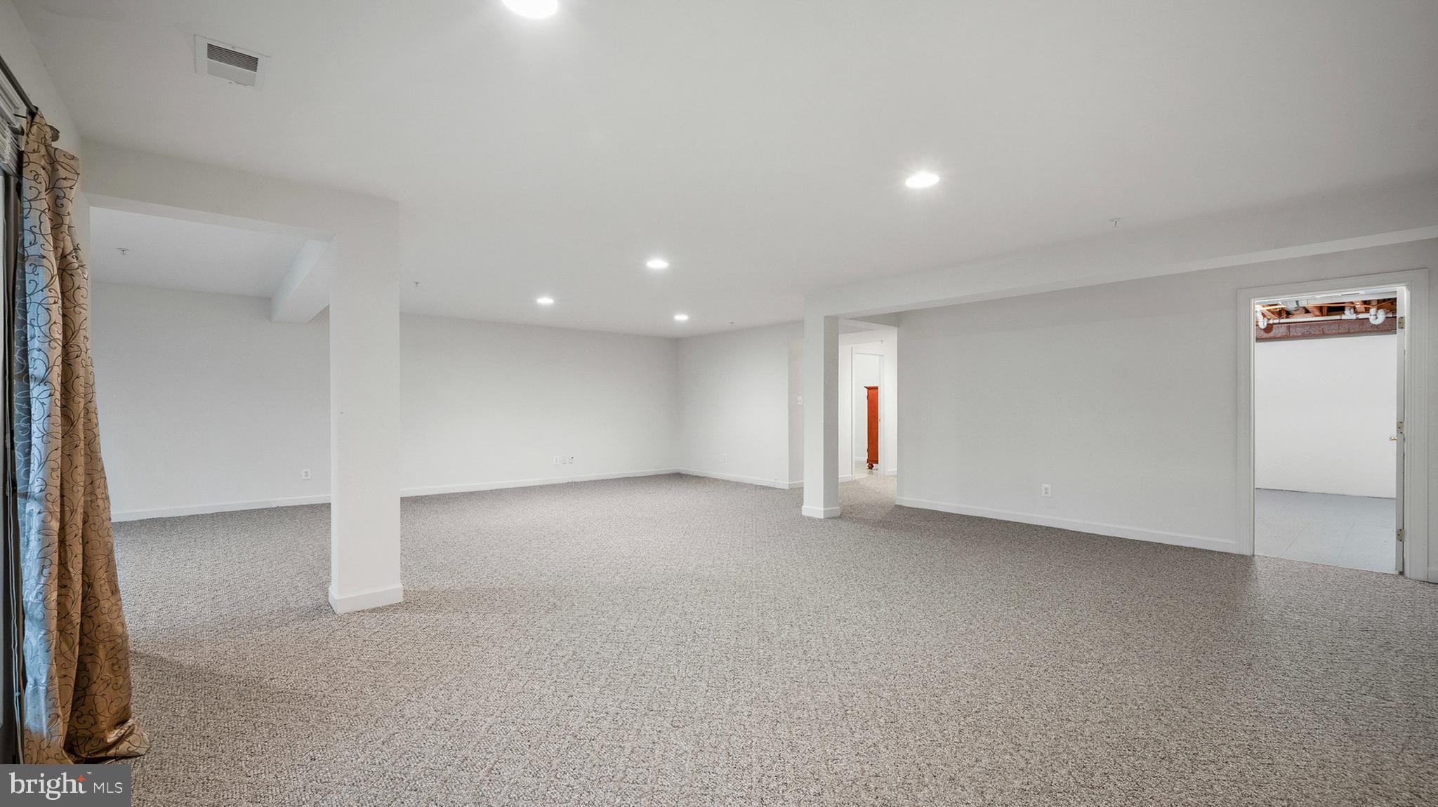 PIKESVILLE - Residential