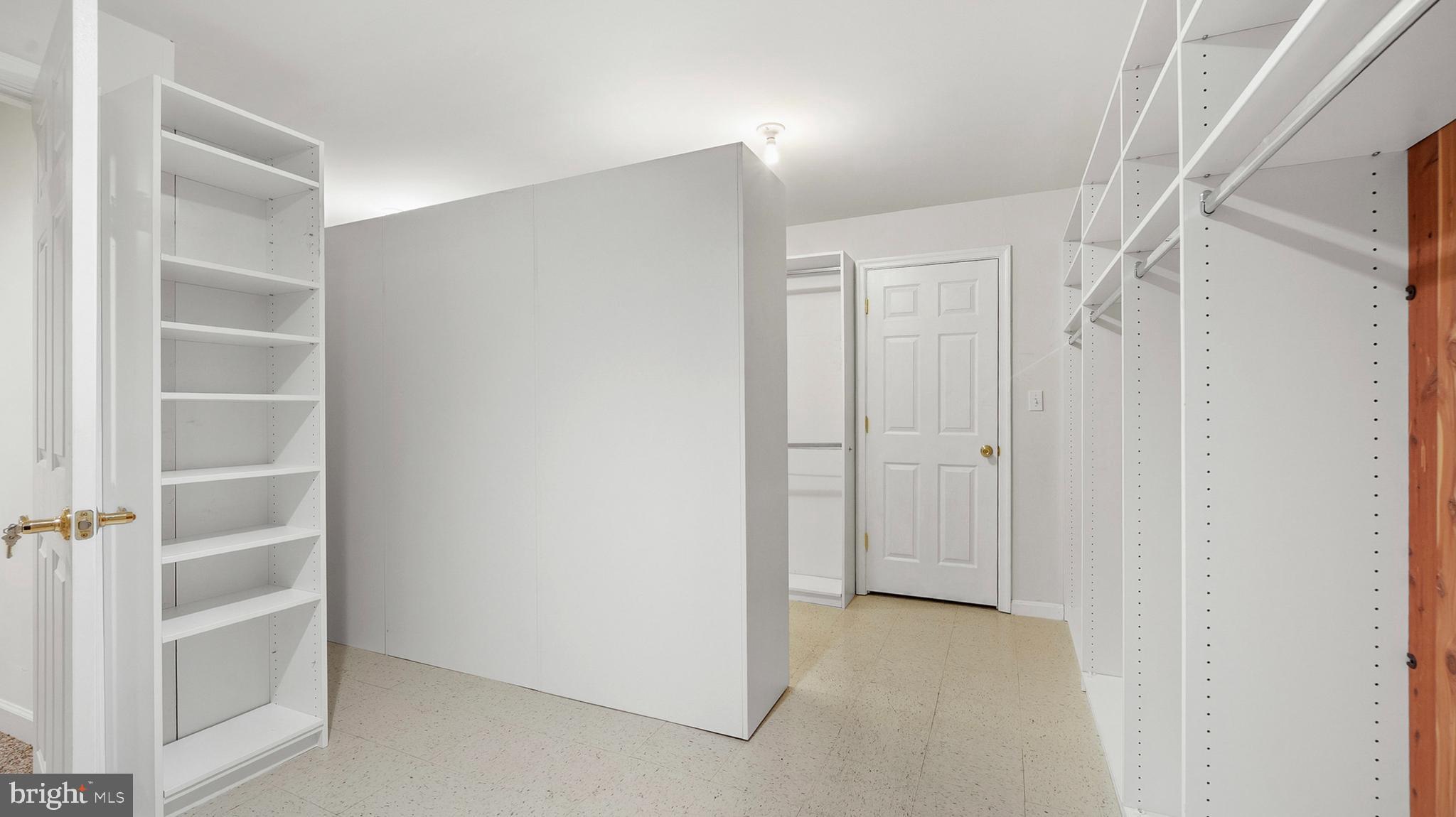 PIKESVILLE - Residential
