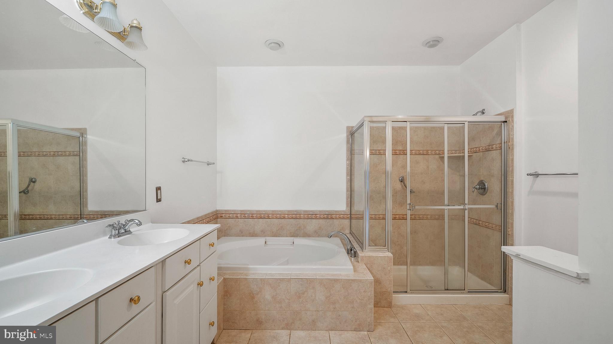 PIKESVILLE - Residential