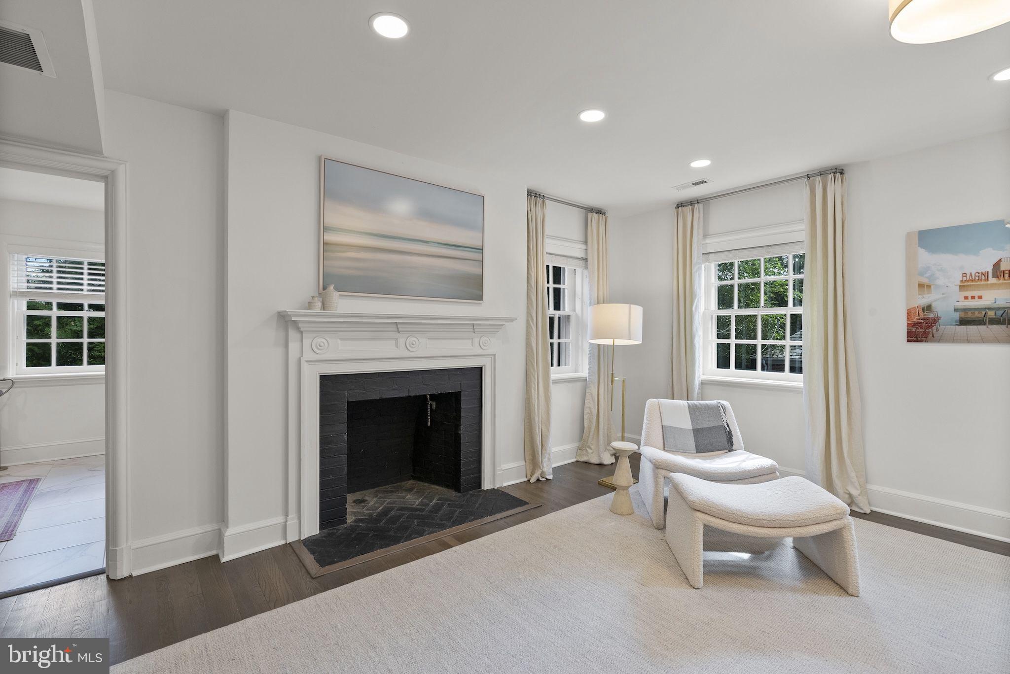 GUILFORD - Residential