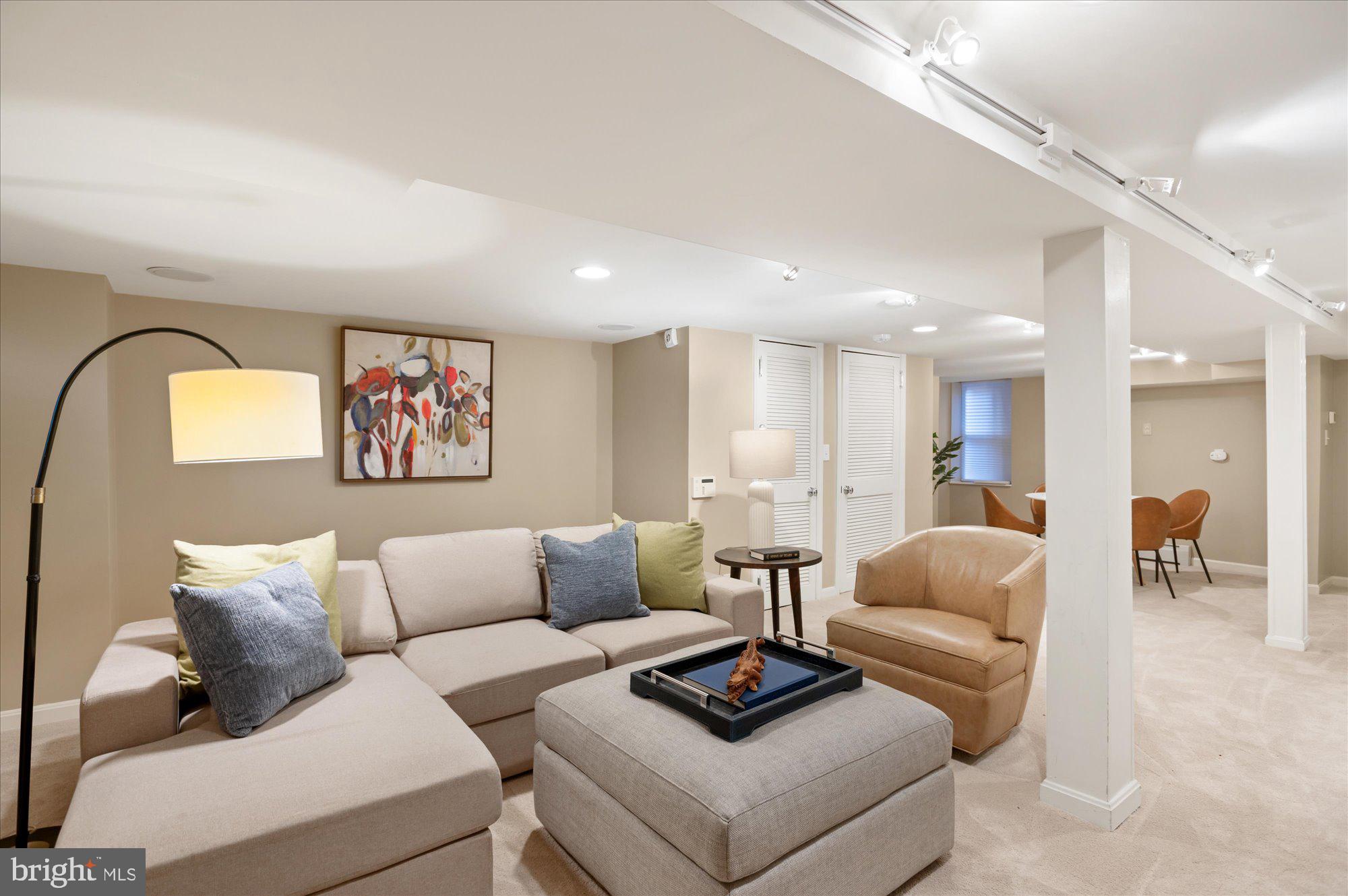 GEORGETOWN - Residential