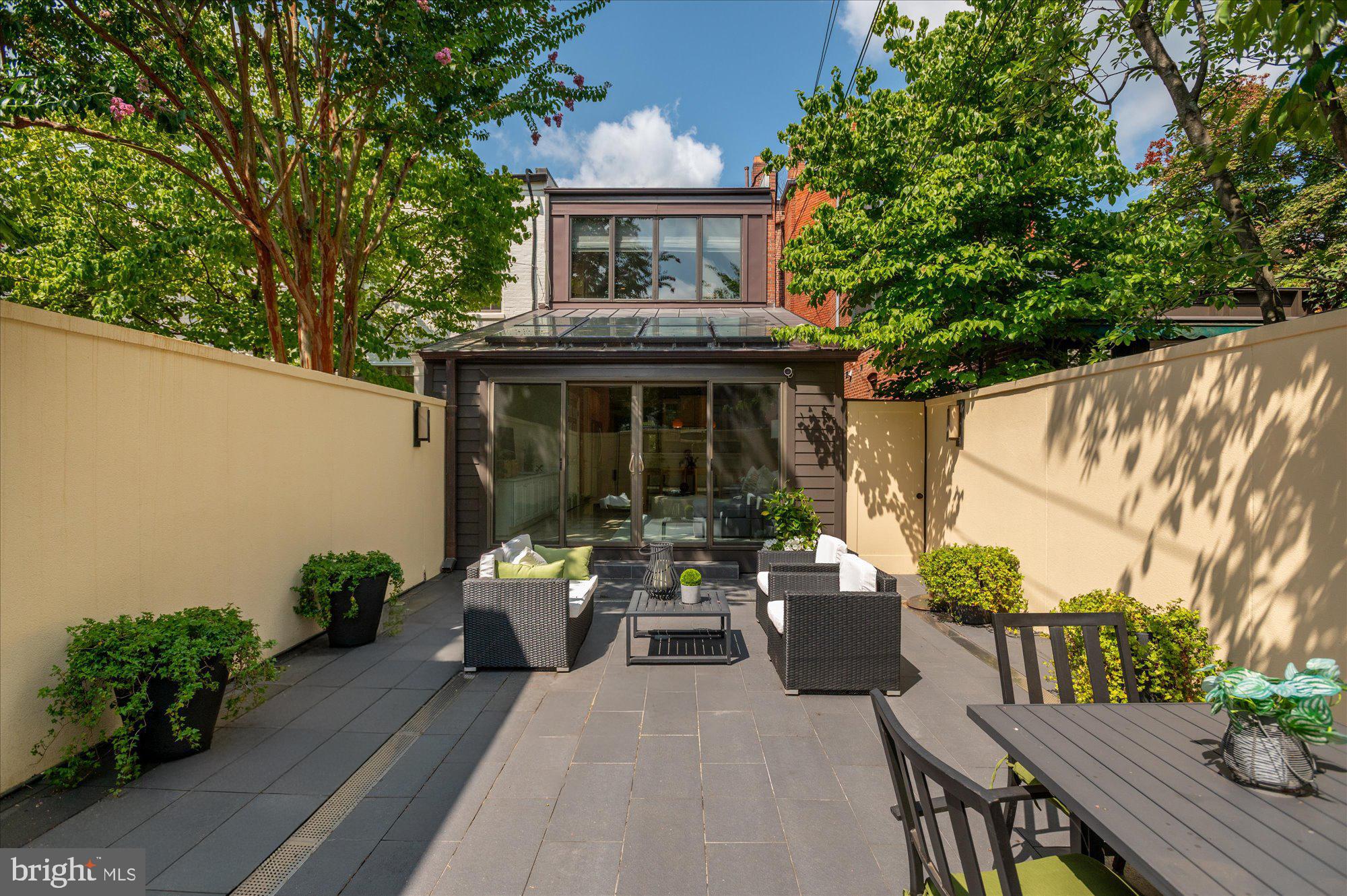 GEORGETOWN - Residential